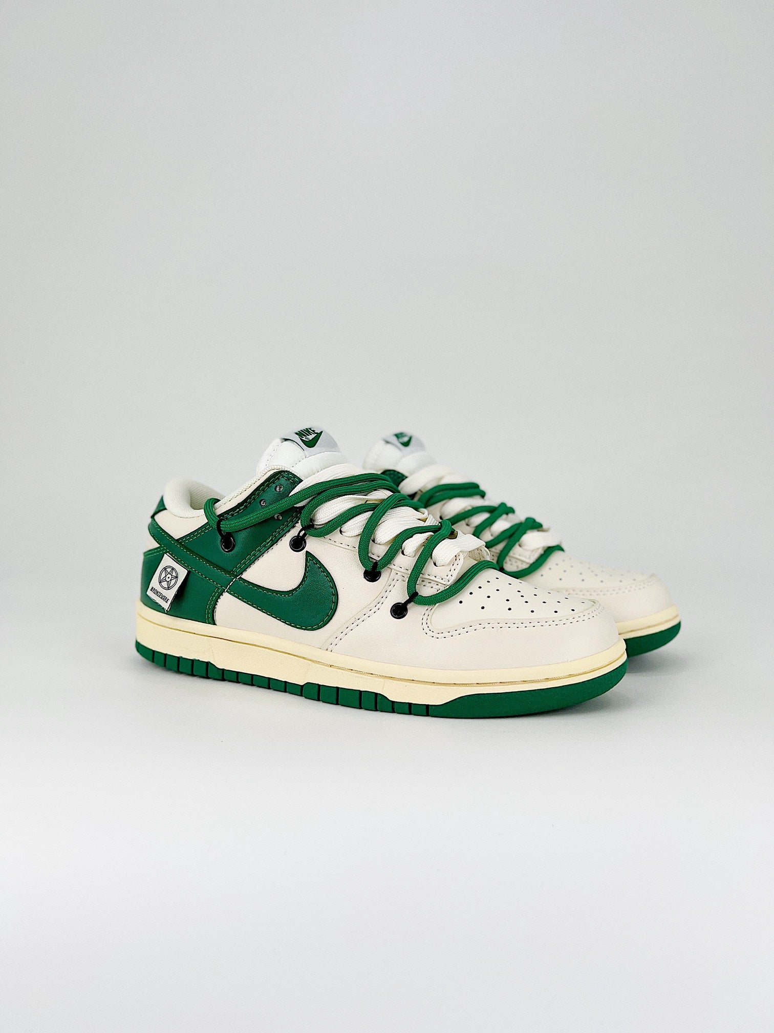 Nike SB Dunk Low green