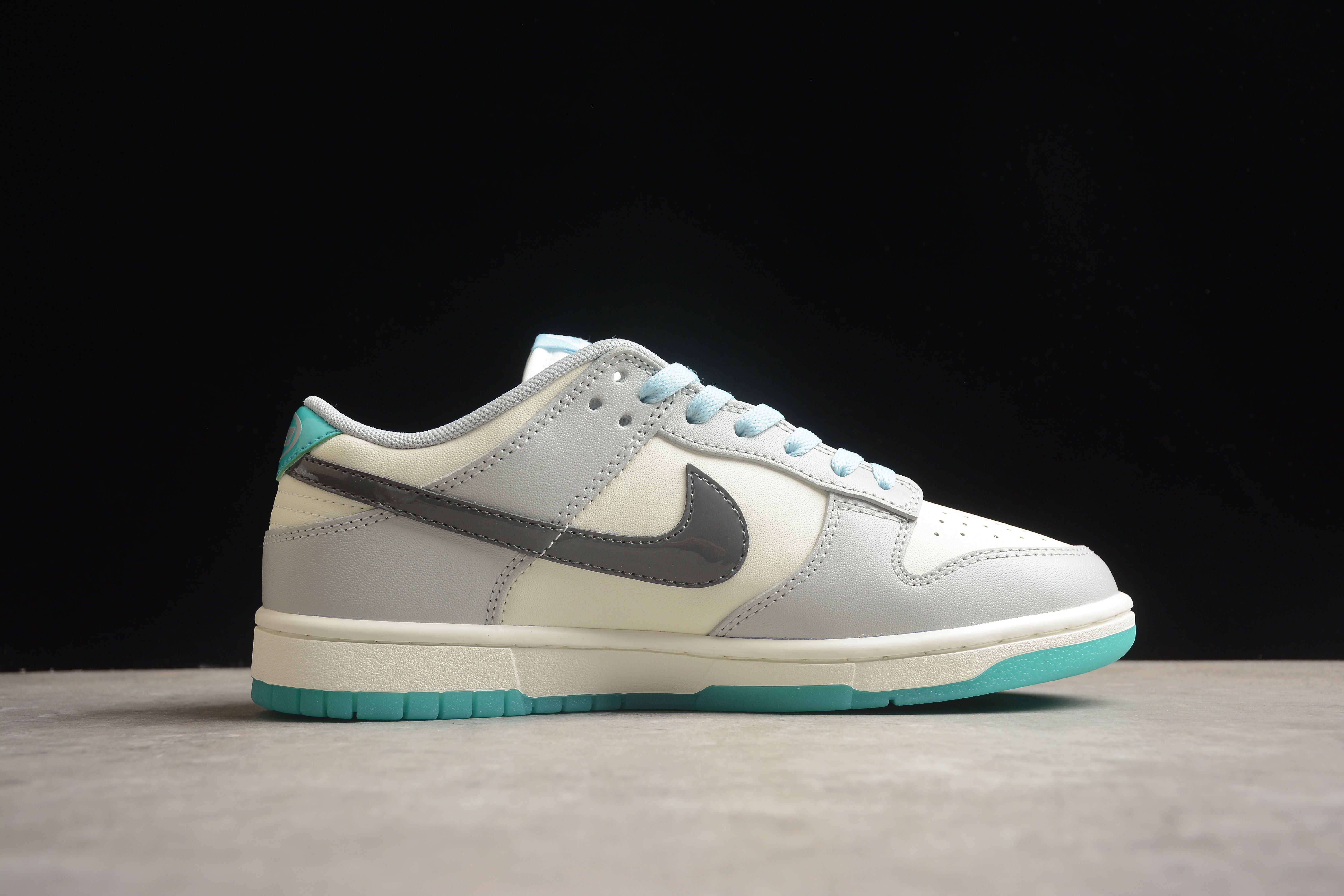 Nike SB dunk low 520 shoes