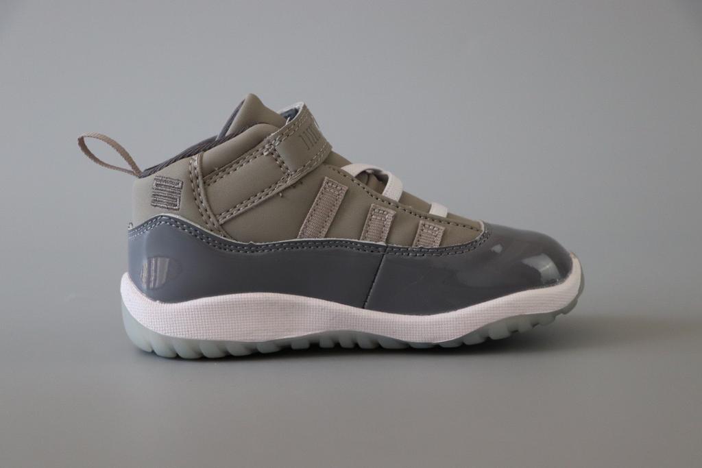 joe 11 high top grey  shoes
