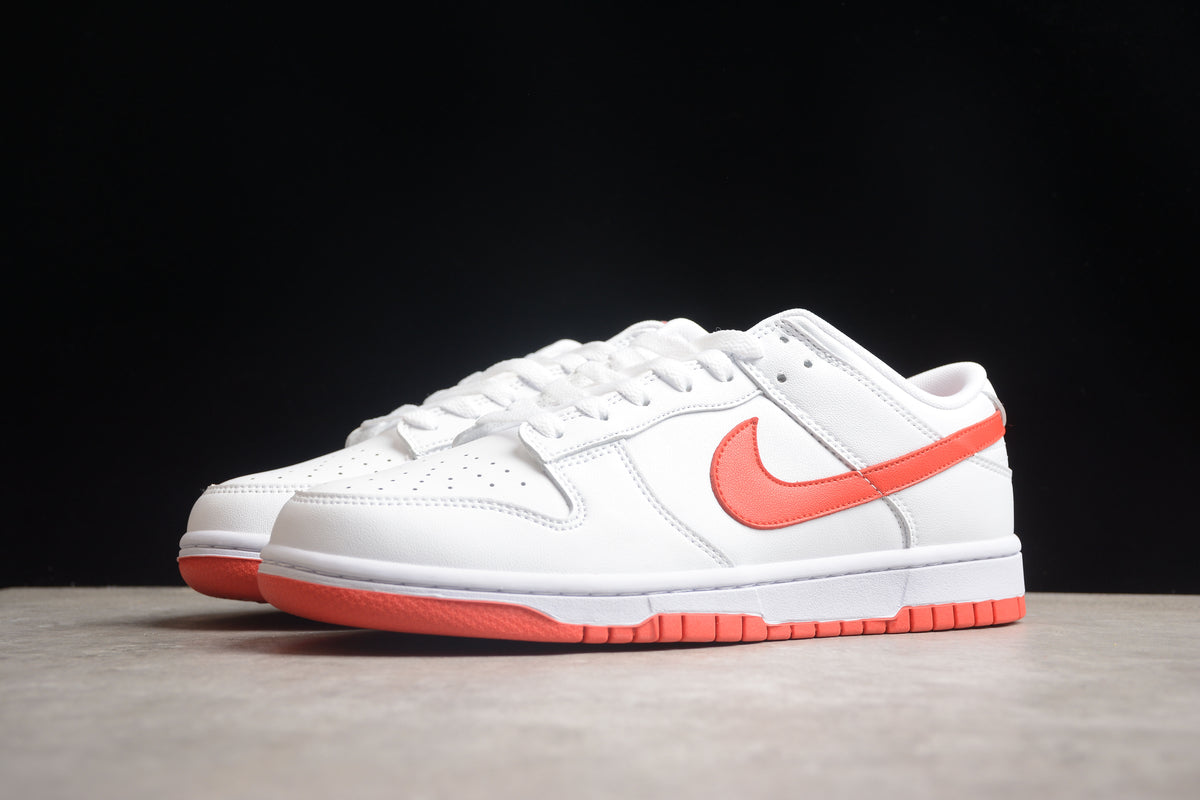 sb dunk retro black and white