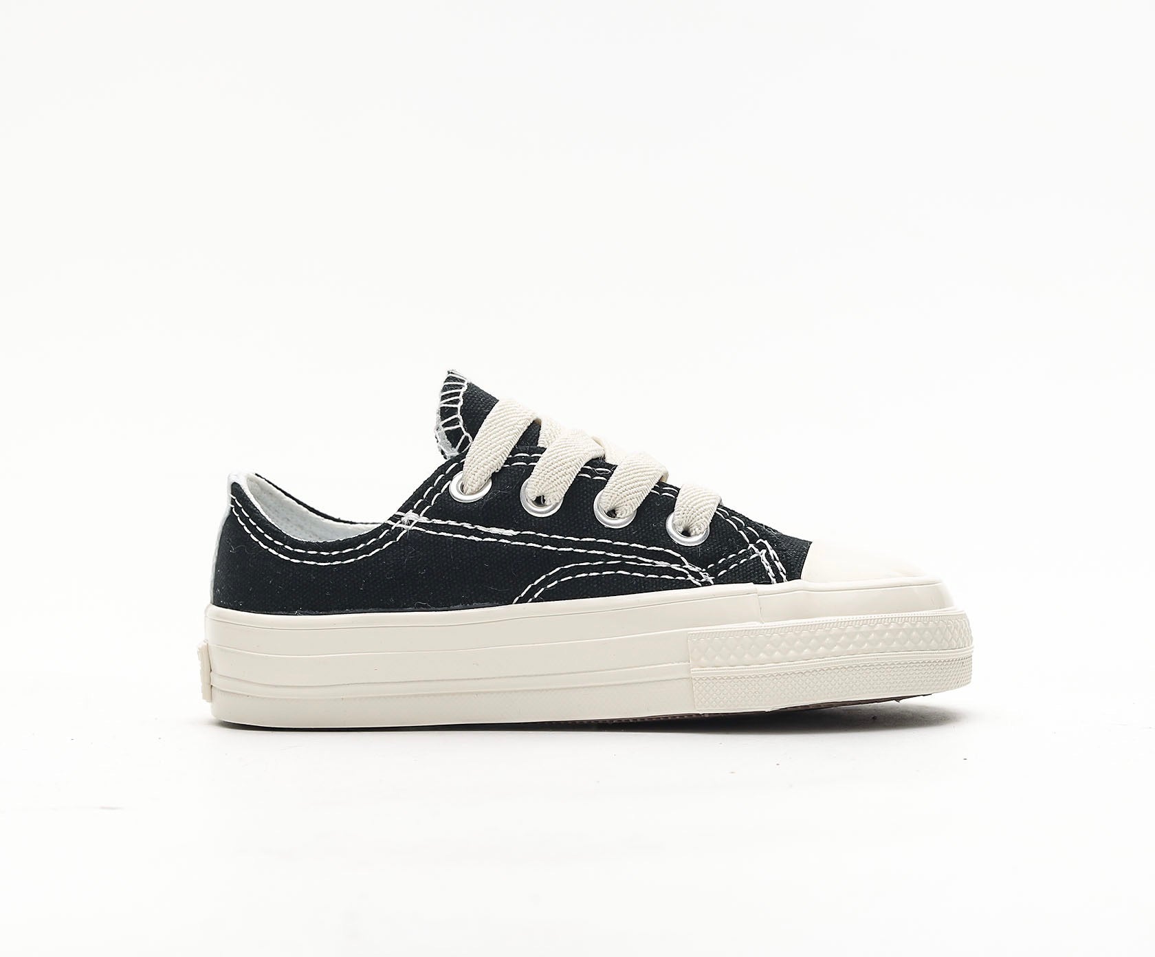 Converse heart black shoes