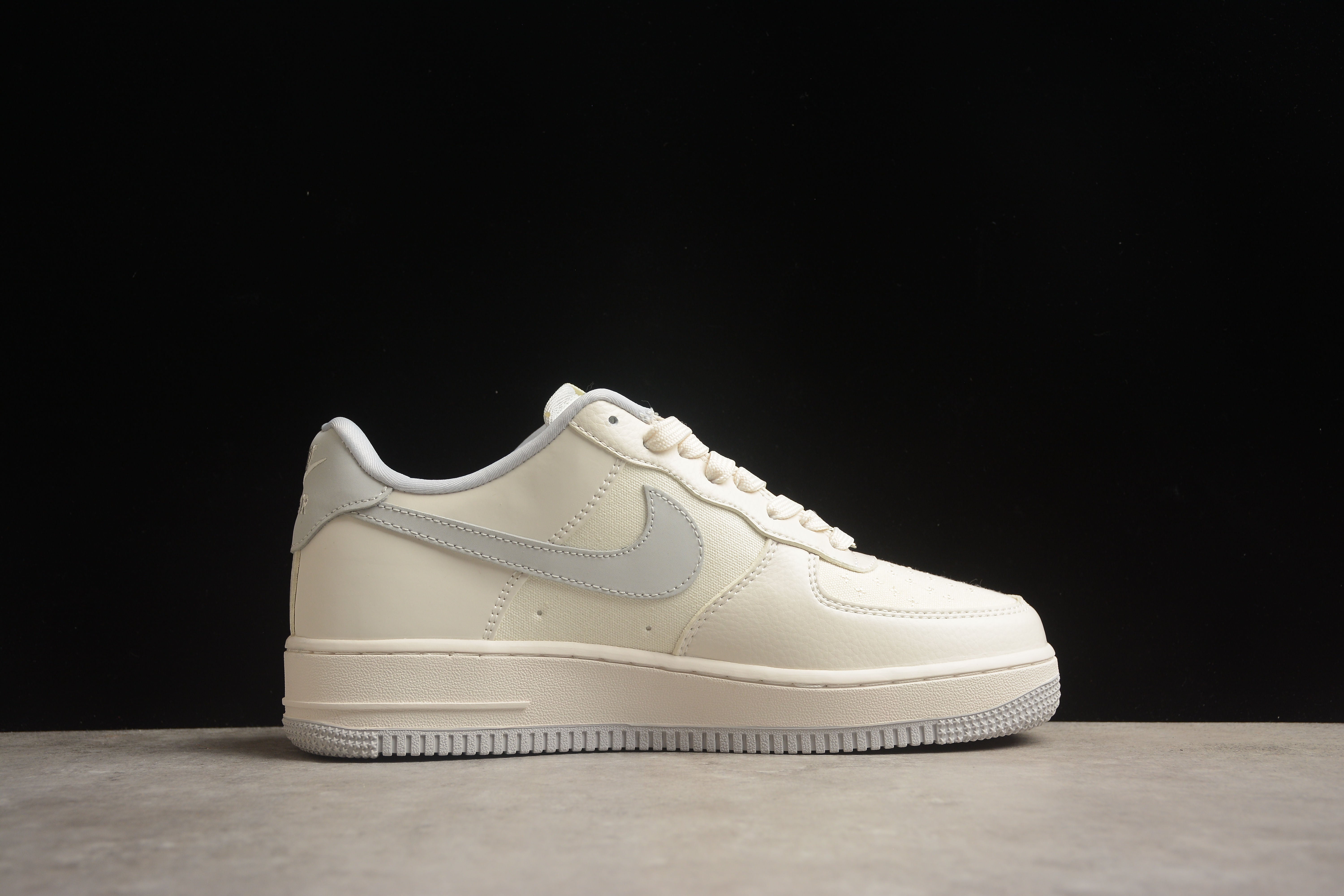 Nike airforce A1 shoes