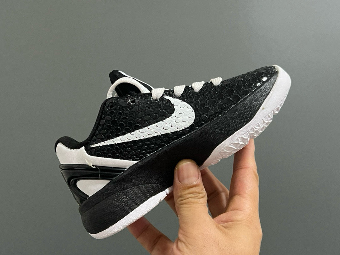 Kobe 6 Protro “Mambacita - Sweet 16” sneakers