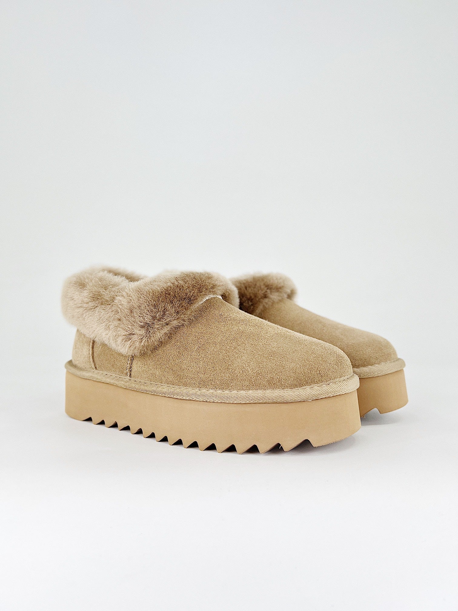 UGG Disquette Slipper June Gloom sand