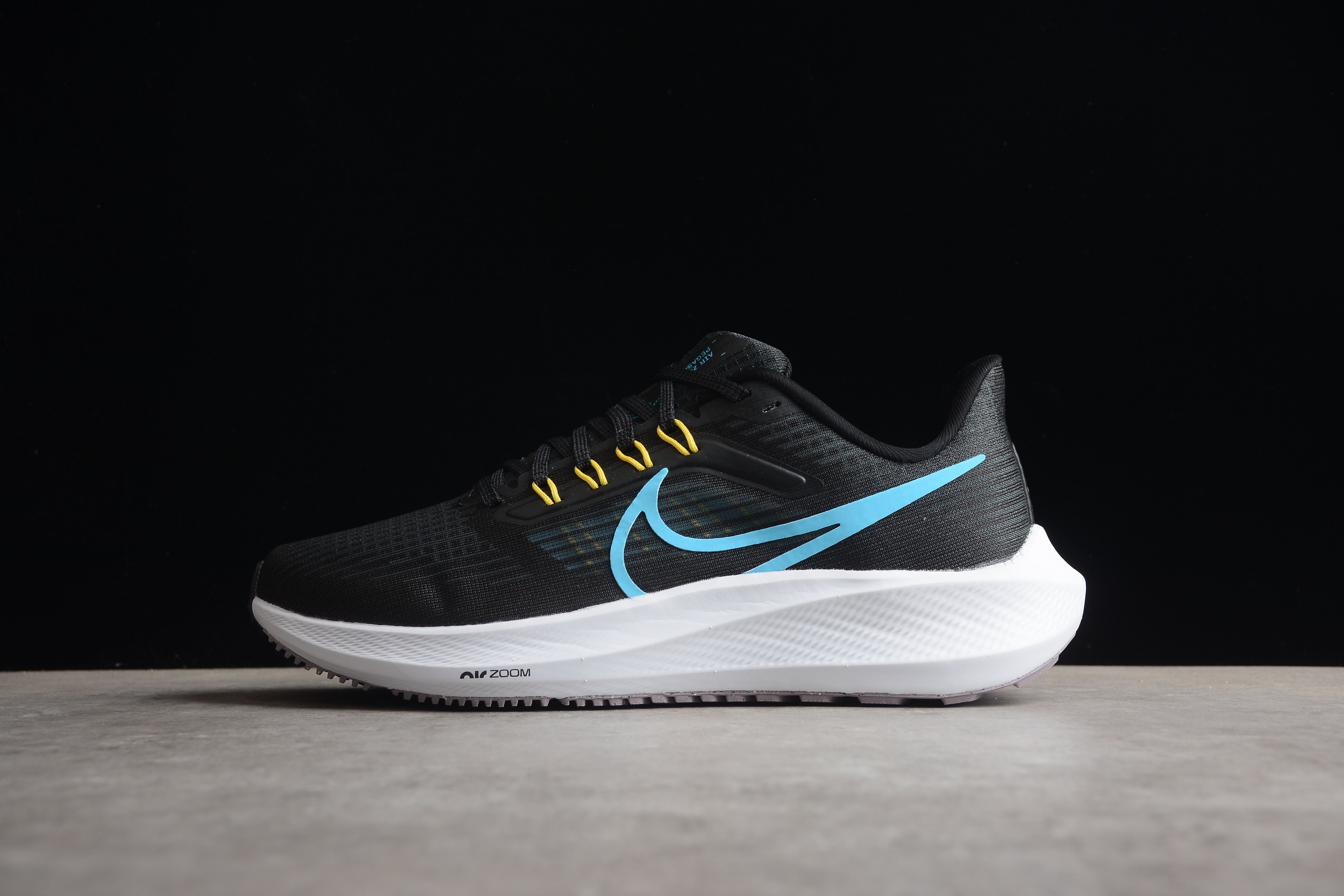 Nike pegasus black/blue