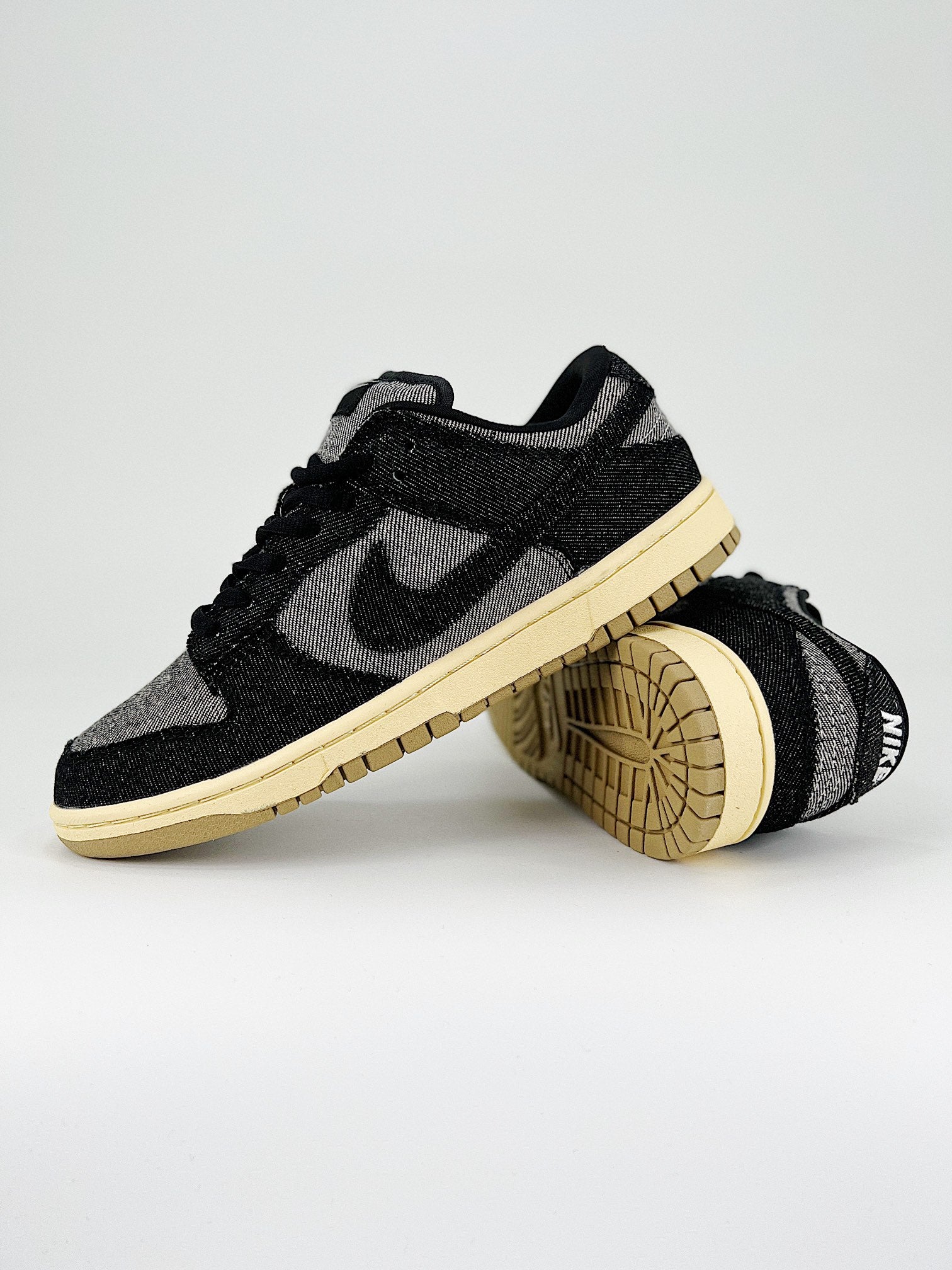 NIKE DUNK LOW PRO SB
"Medicom 2"