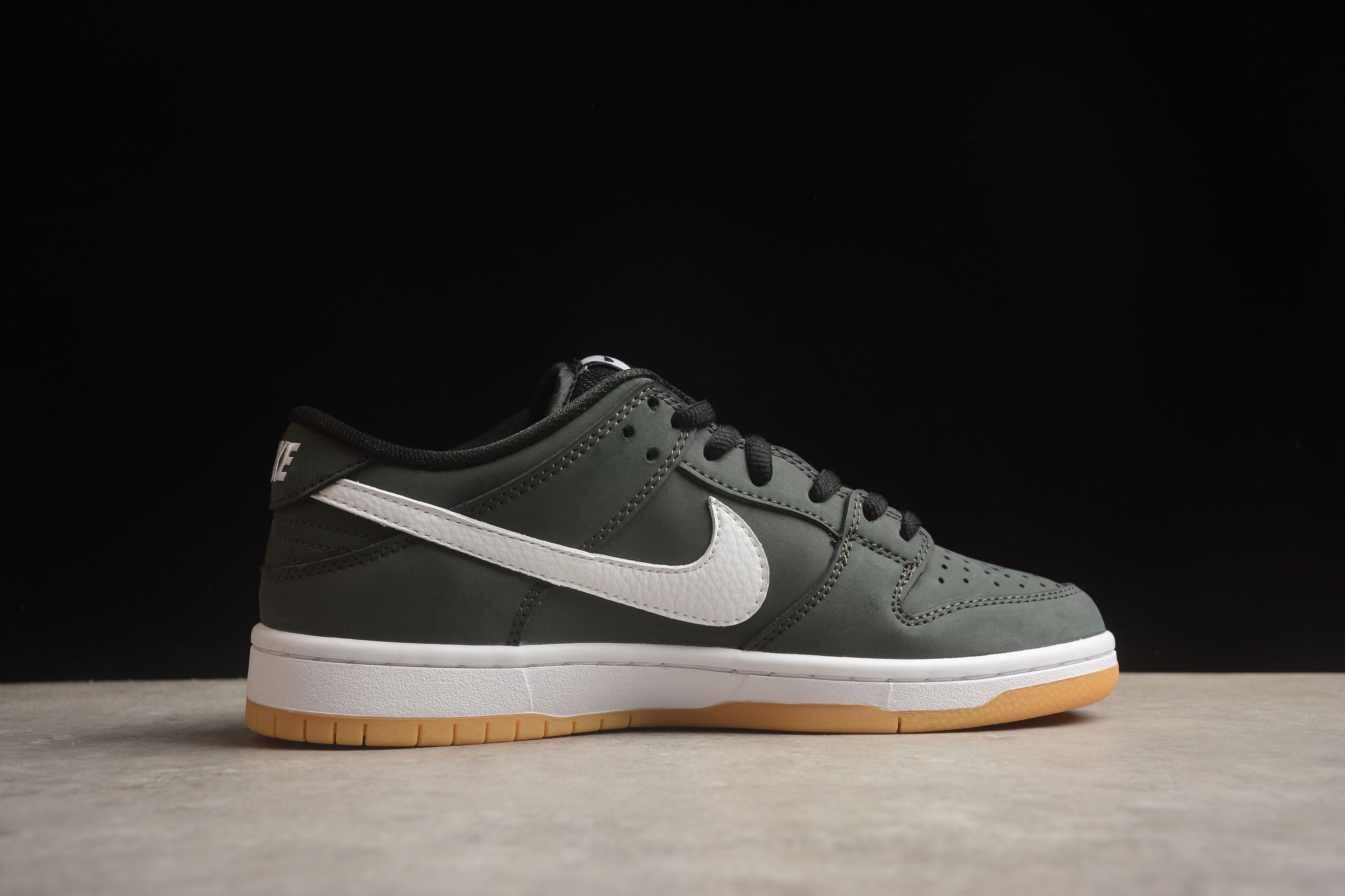 Nike SB dunk low dark grey shoes