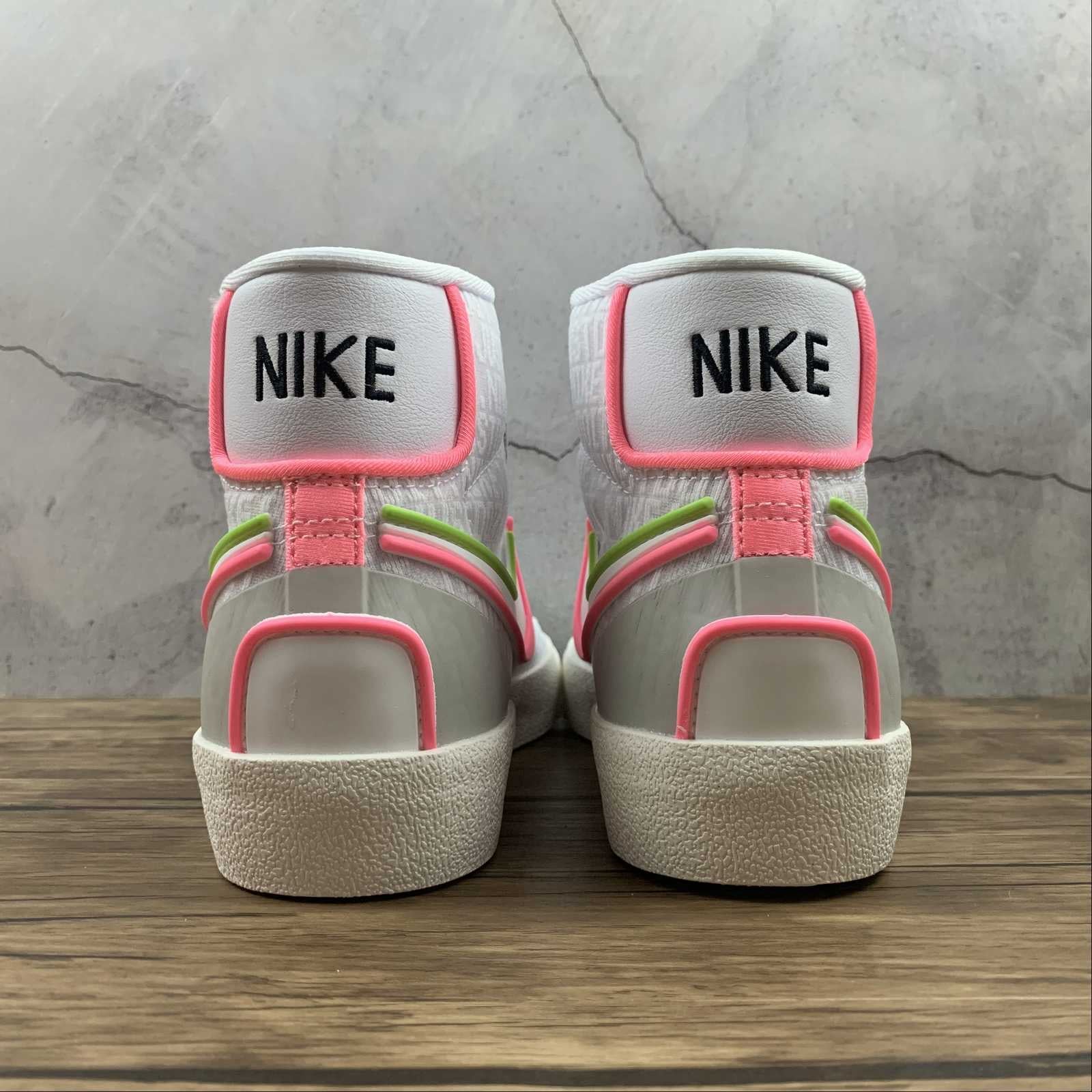 Nike blazer high pink borders