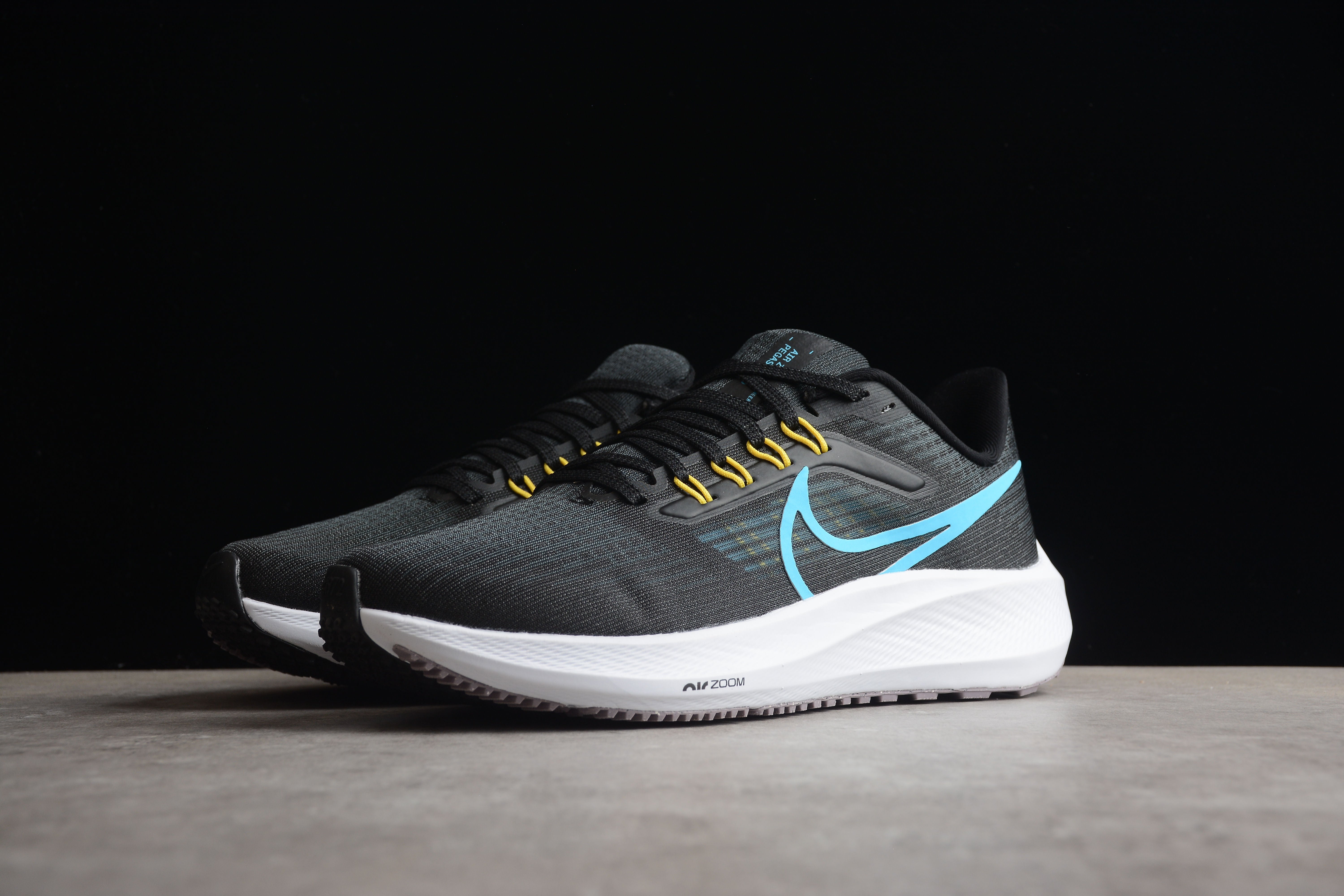 Nike pegasus black/blue