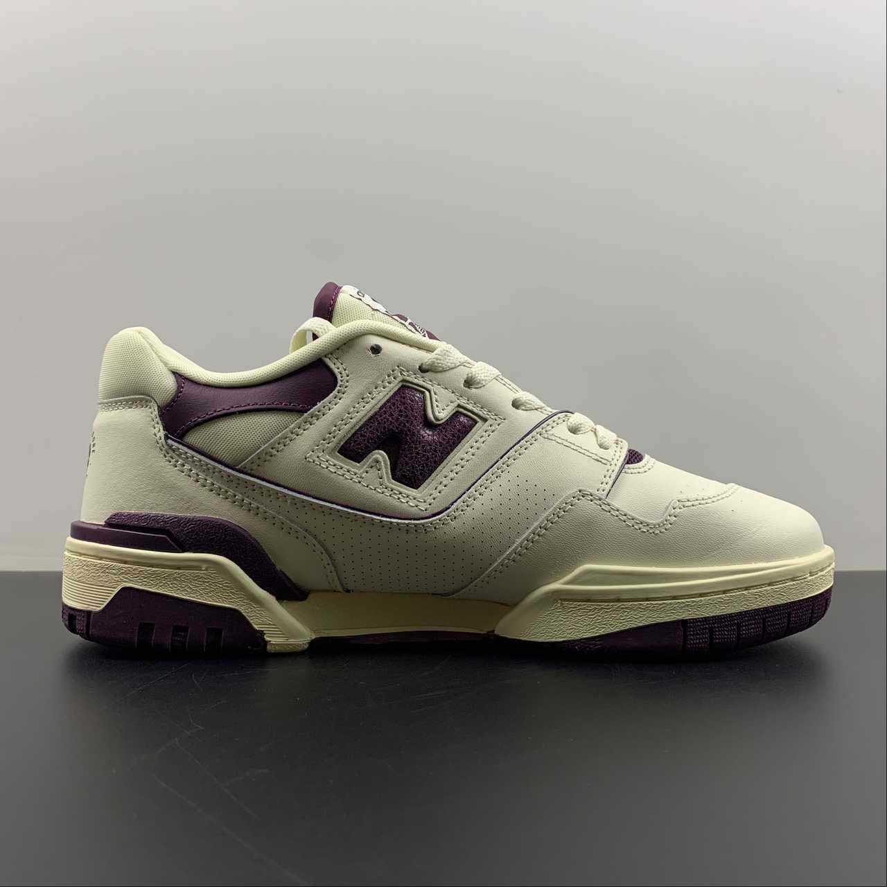 Chaussures NB 550 bordeaux