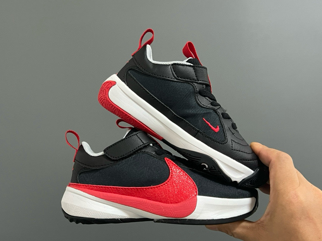 Nike air jordan retro rouge blanc bleu chaussures