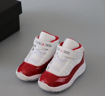 Joe 11 chaussures montantes blanches et rouges