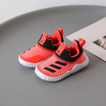 Adidas courir des chaussures rouges
