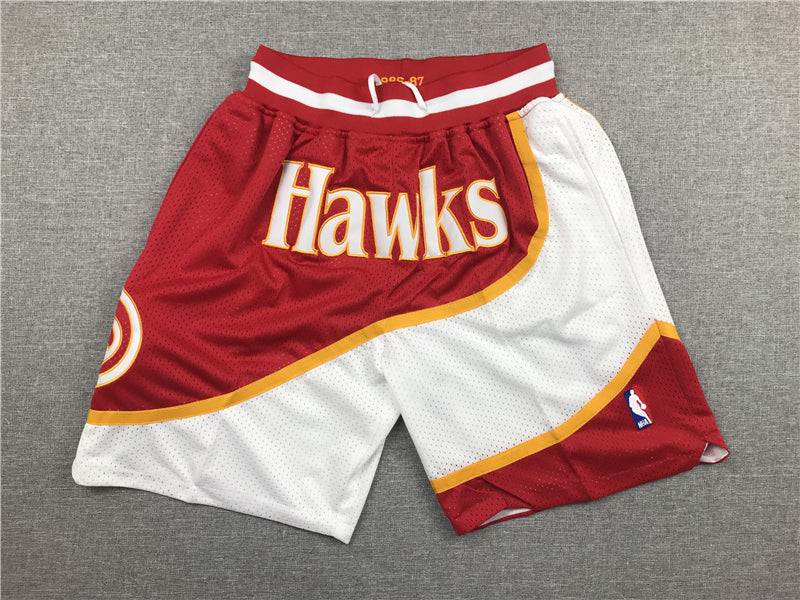 Short blanc et rouge des Hawks d'Atlanta