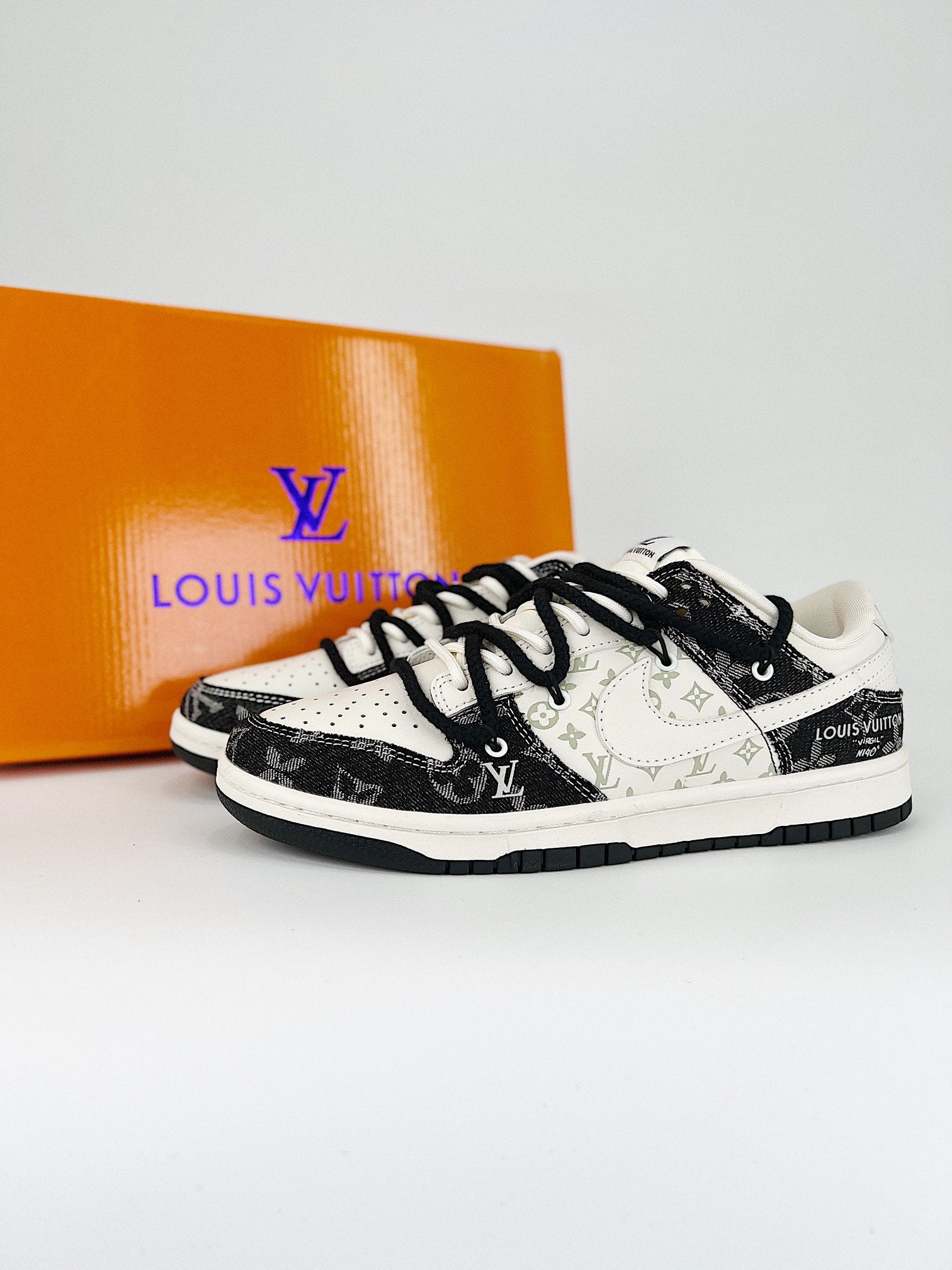 Nike SB Dunk Low black and white LV