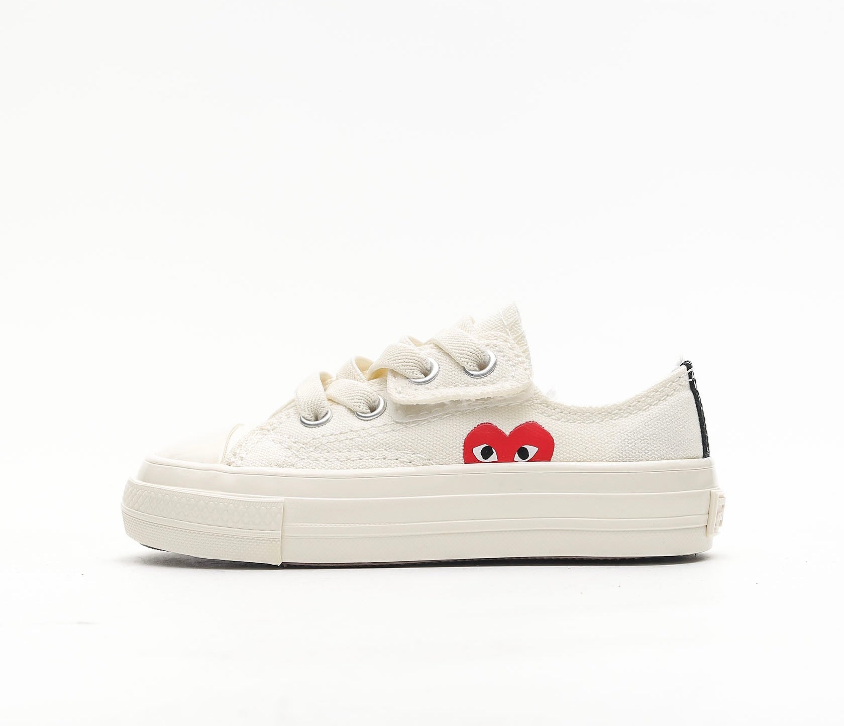 Converse coeur chaussures blanches