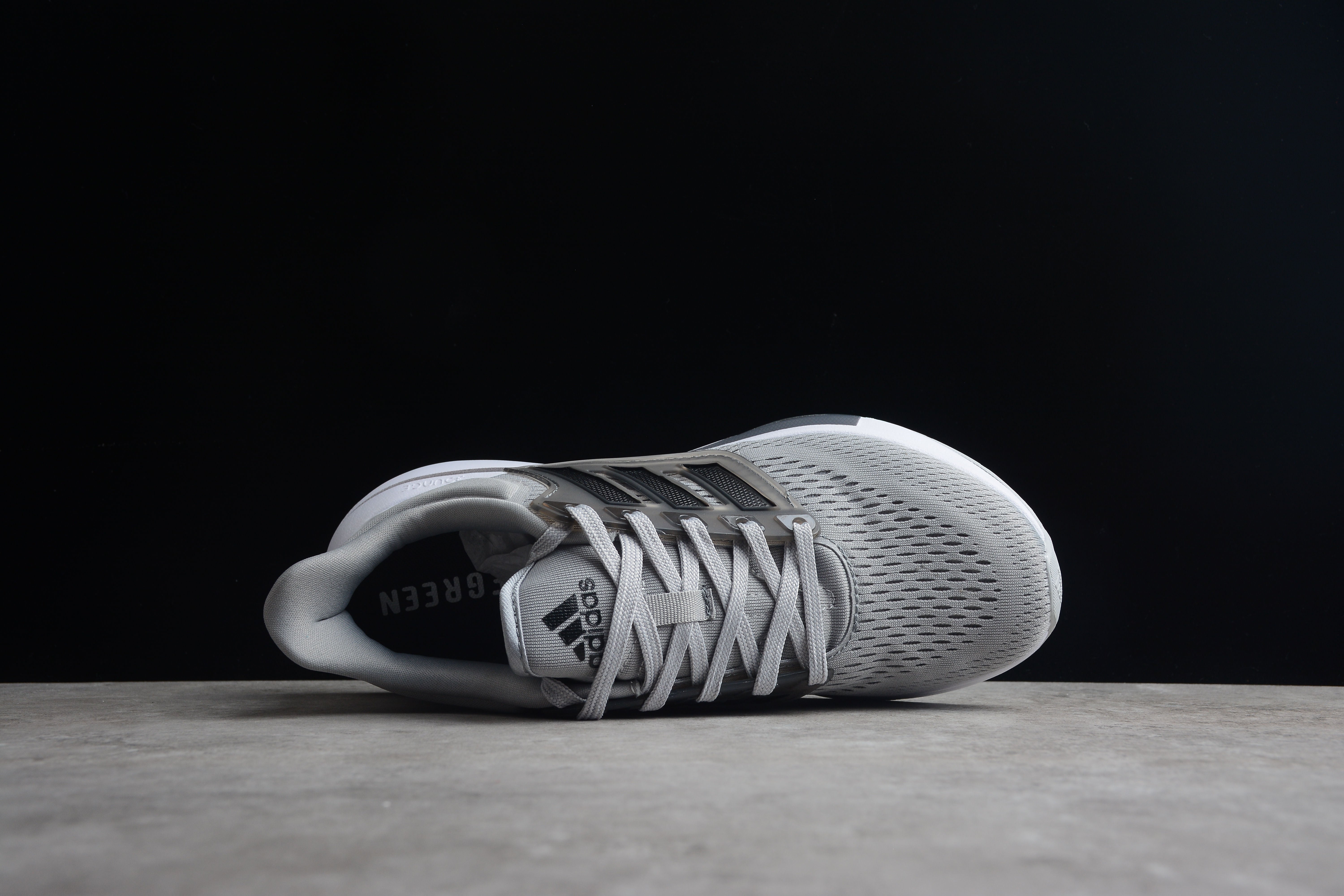 Adidas EQ21 RUN black and grey