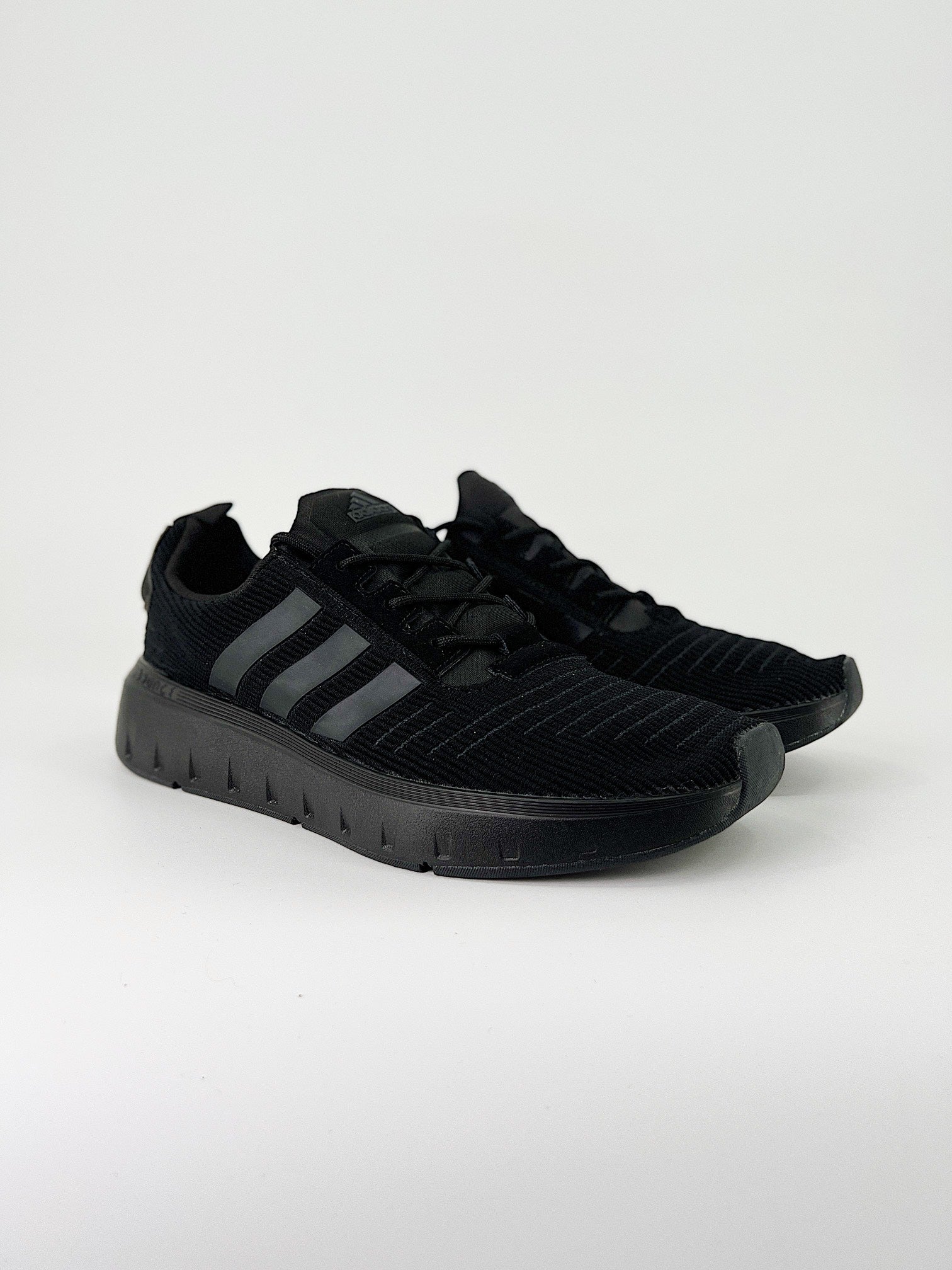 Adidas RUN swift full black
