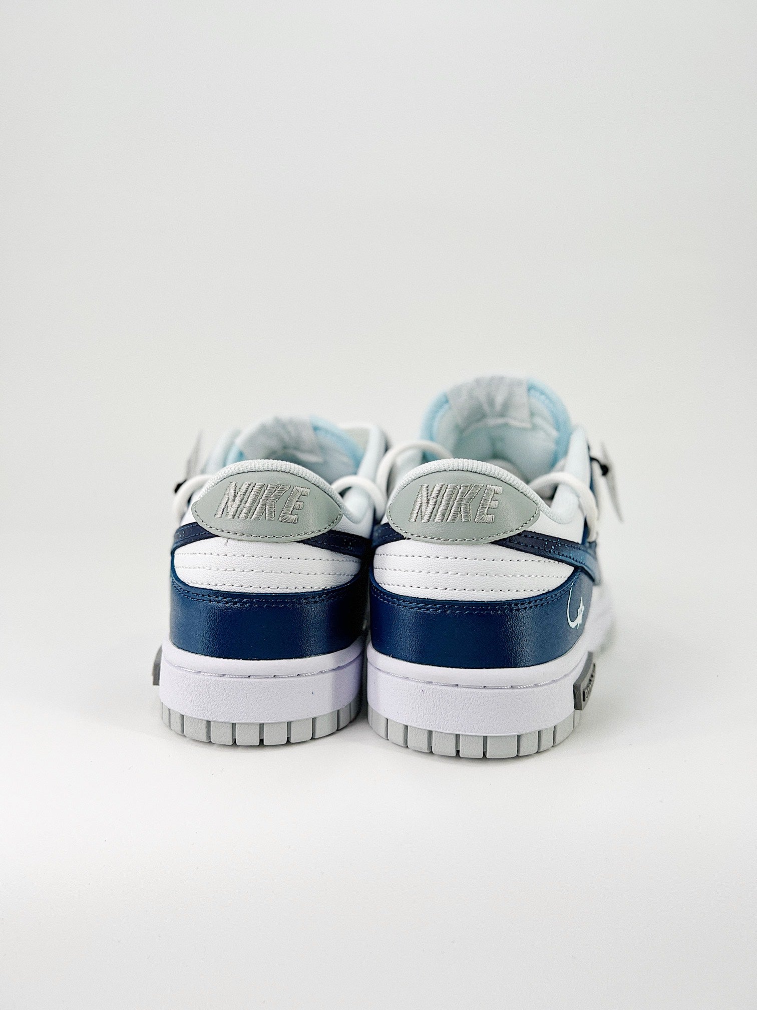 NIKE DUNK LOW RETRO SB 
"Blue Gray galaxy  "