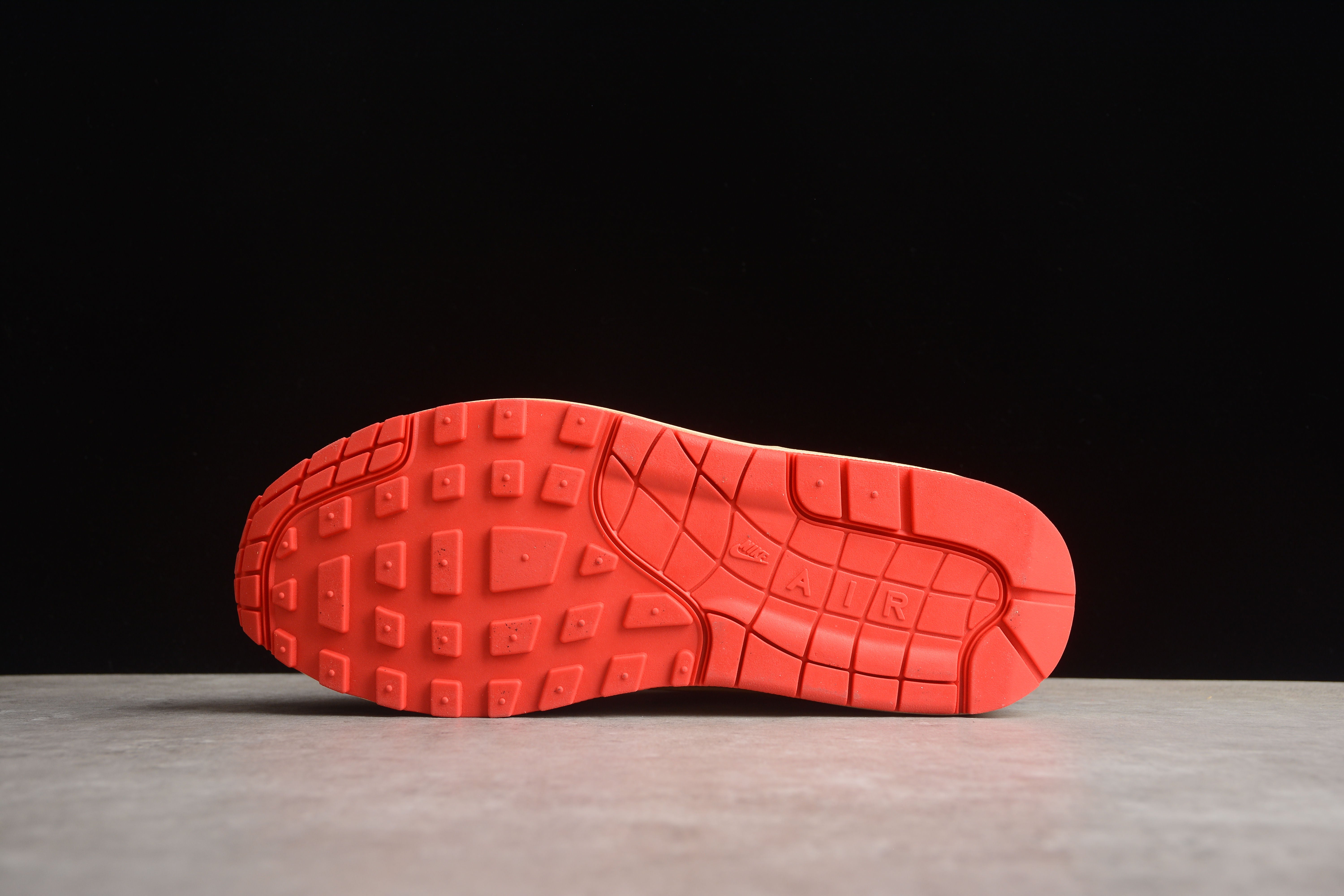 Nike Air max 1 red