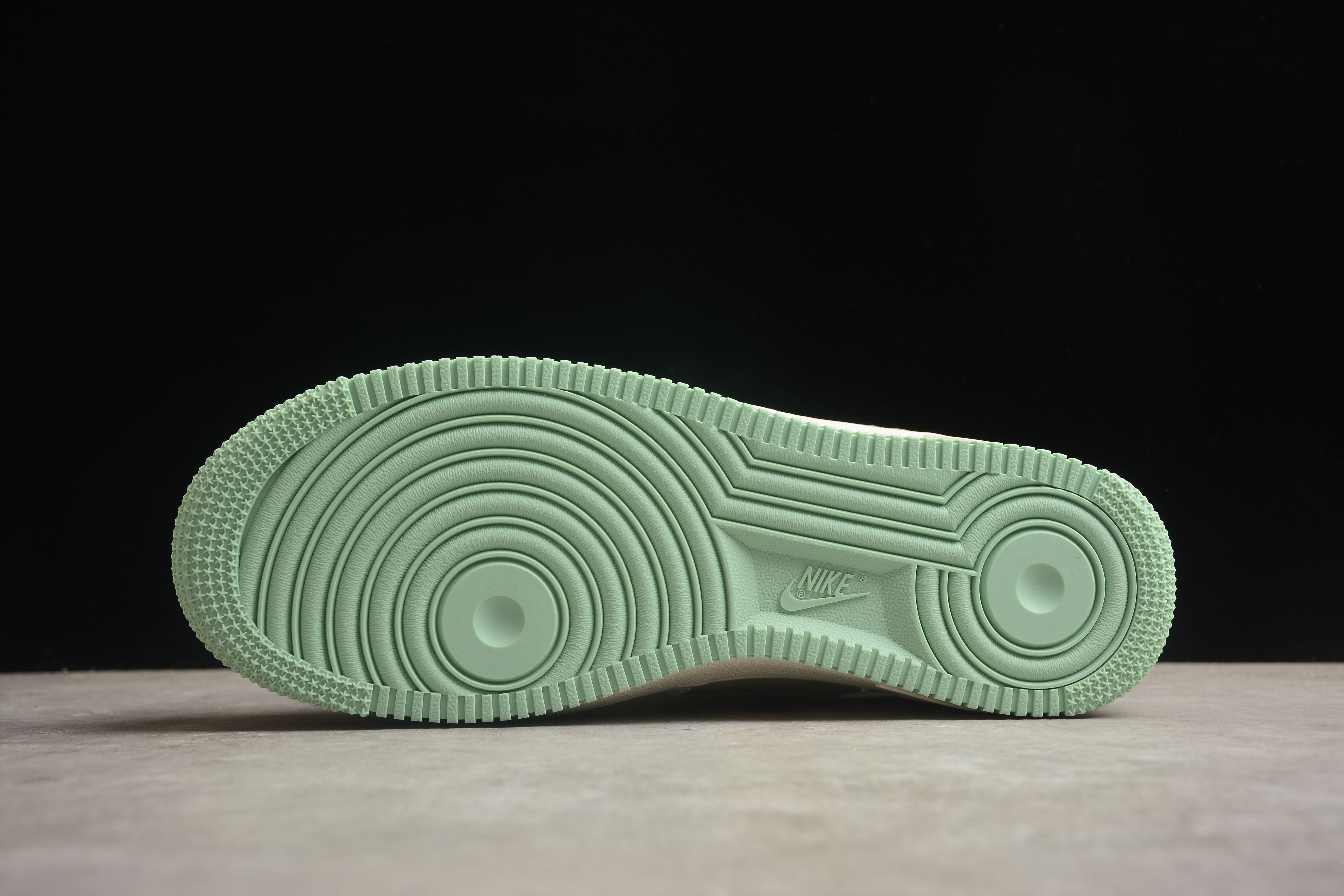 Nike airforce A1 minty shoes