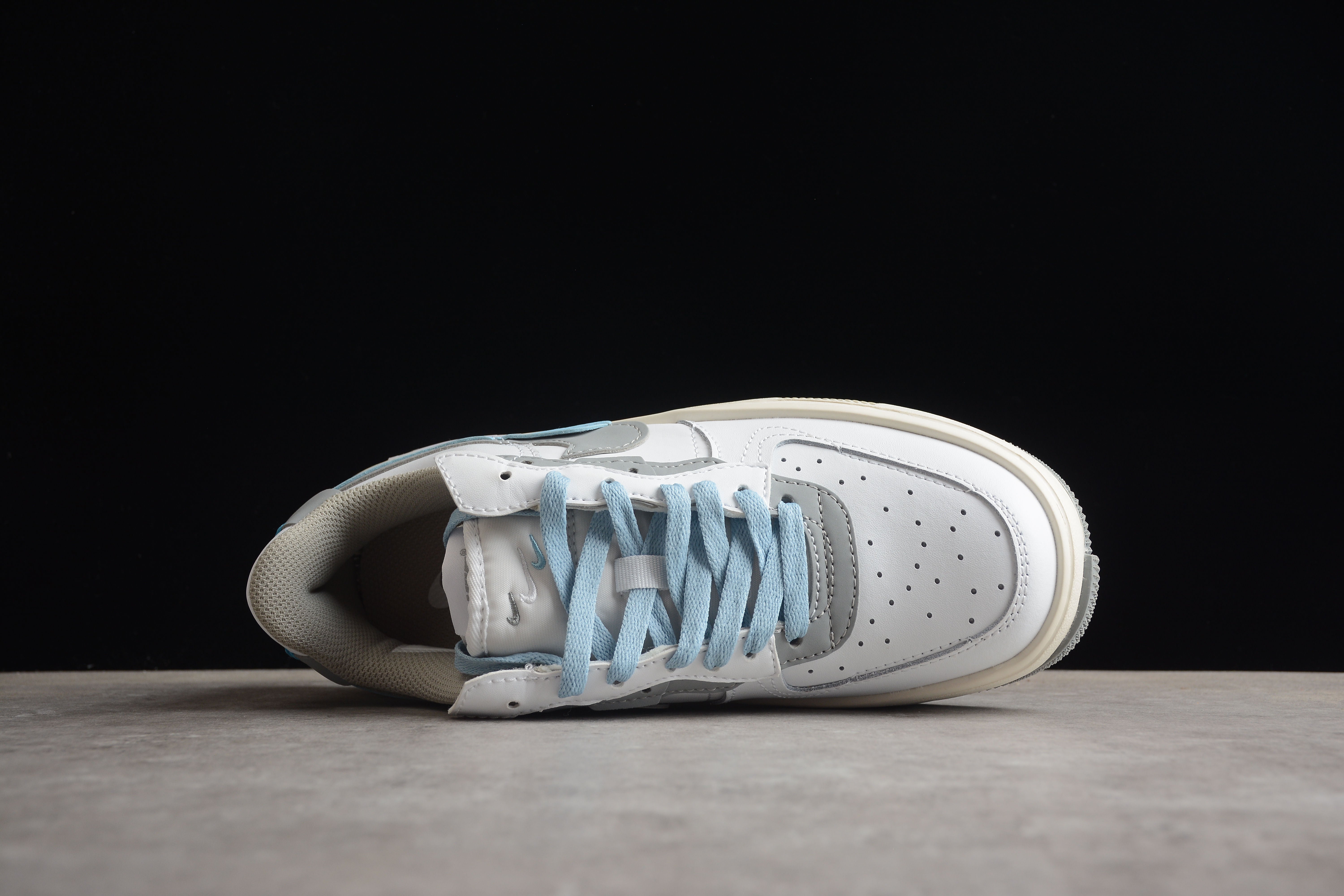 Nike airforce A1 dusty shoes