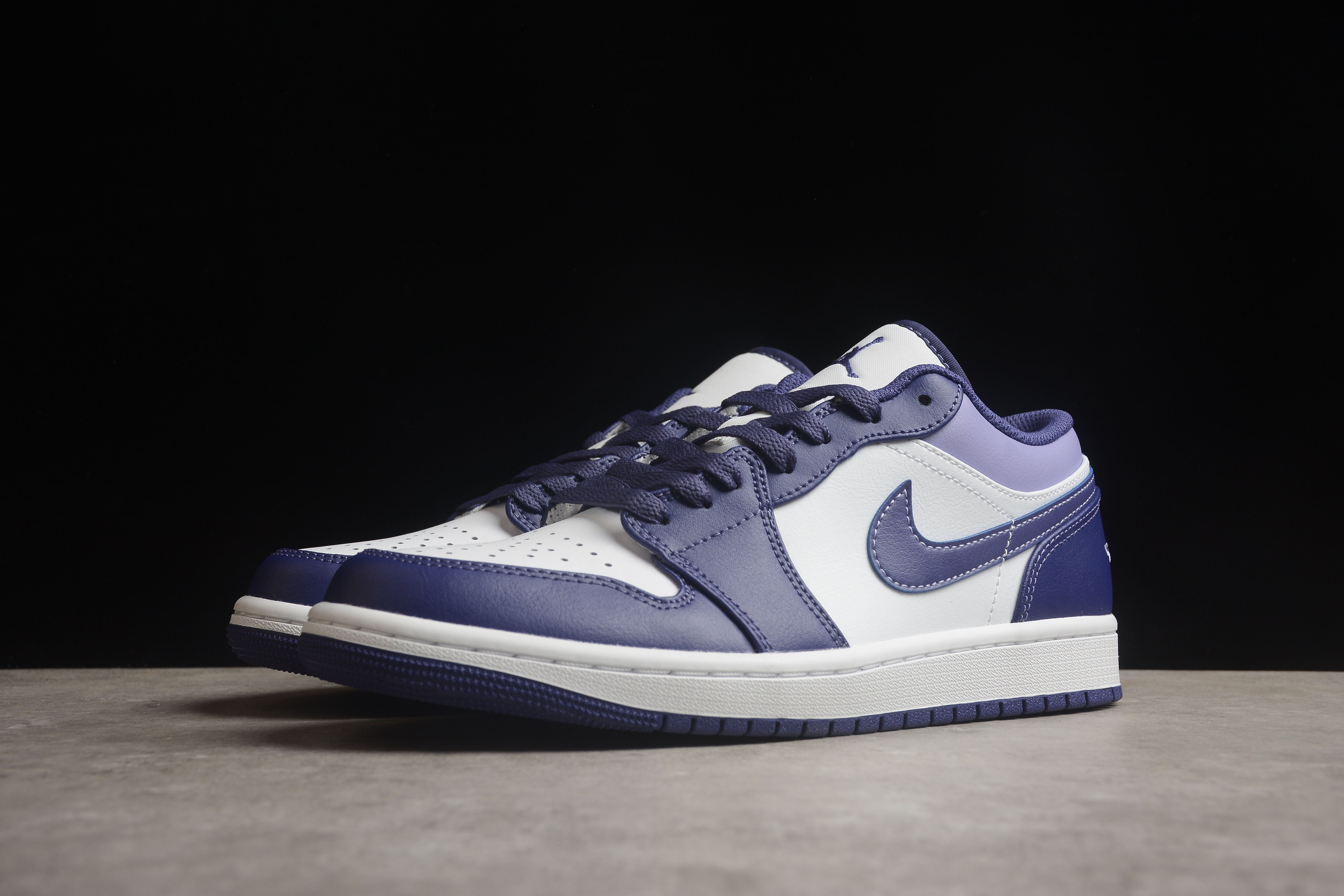 Air jordan low 1 purple