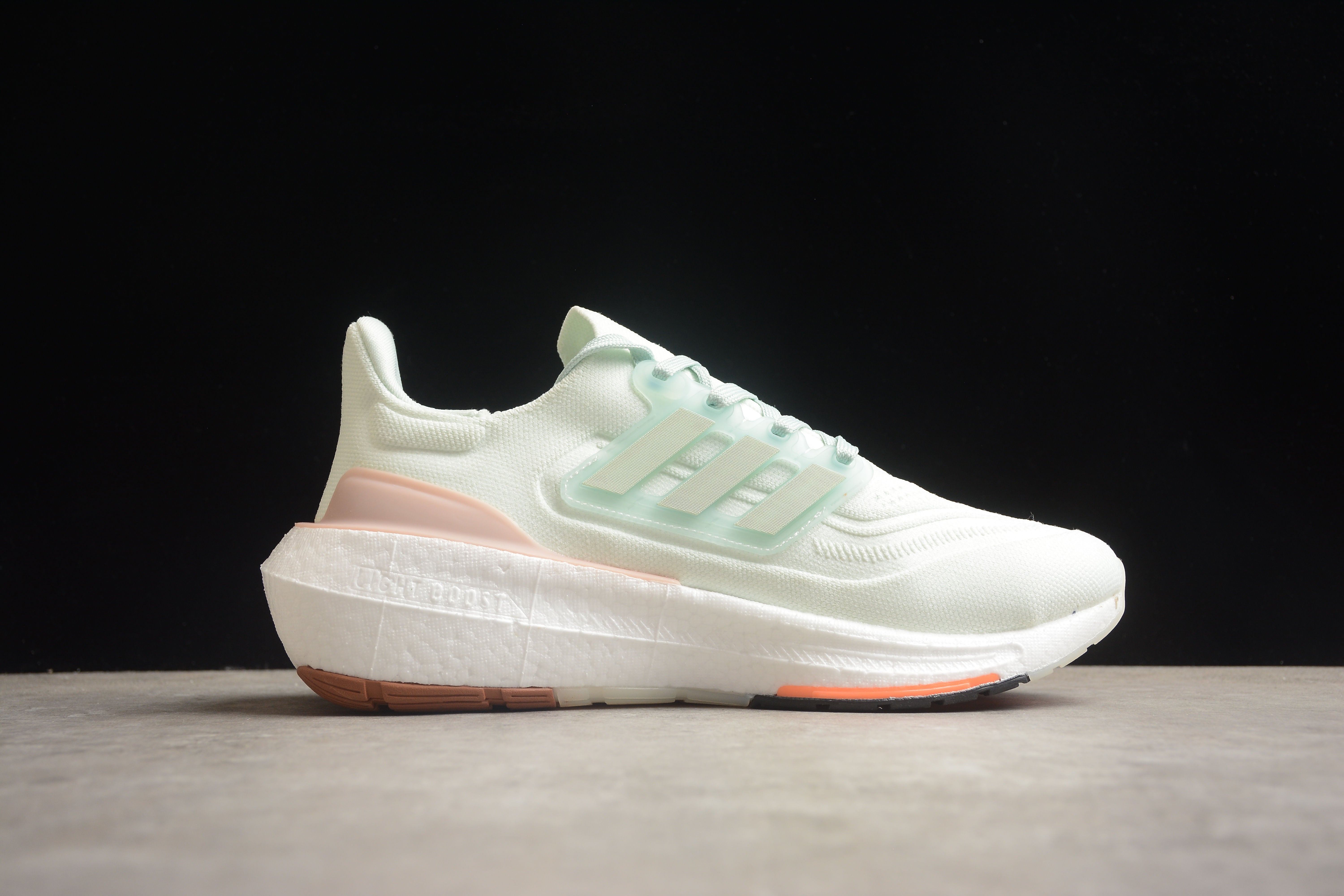 Chaussures Adidas Ultraboost vert menthe