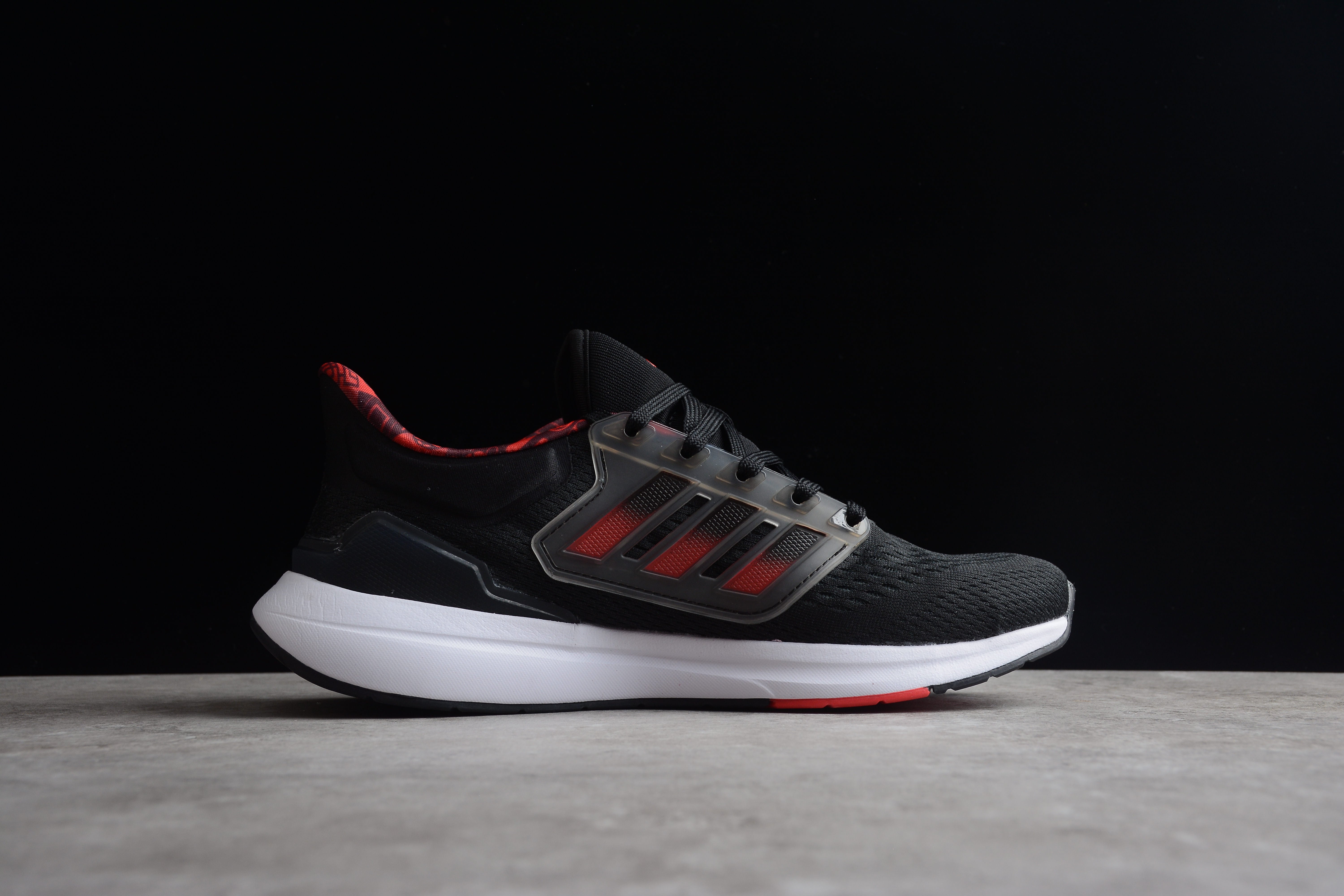 Adidas EQ21 RUN black and red