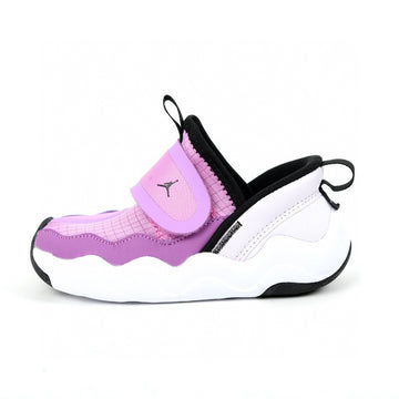 Jordan requin chaussures violettes