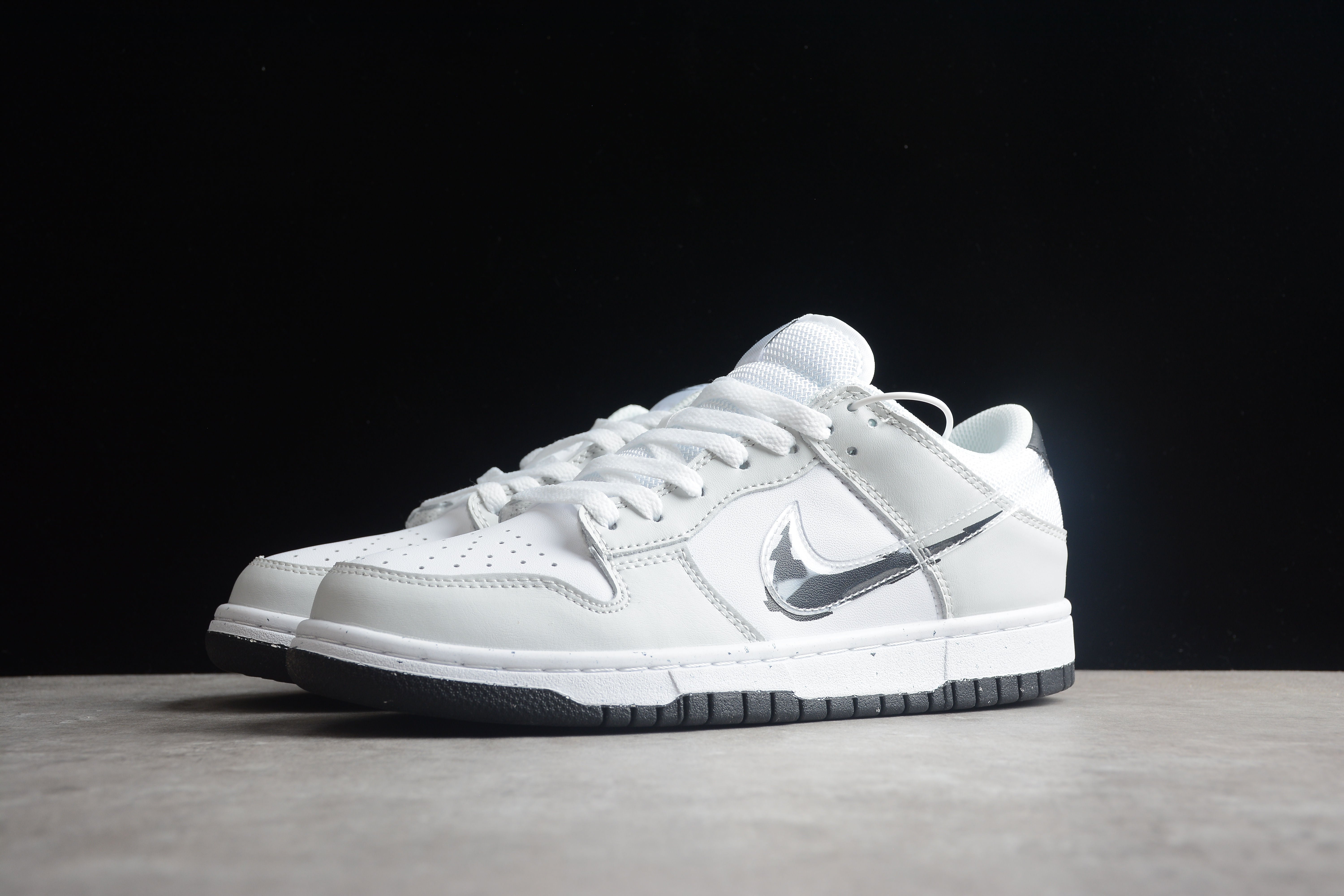 Nike SB dunk low pro  shoes