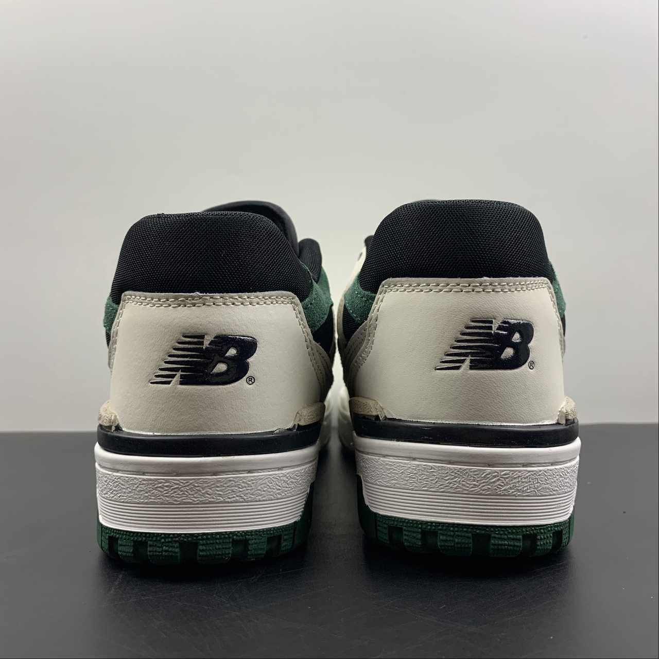 NB 550 green/black shoes