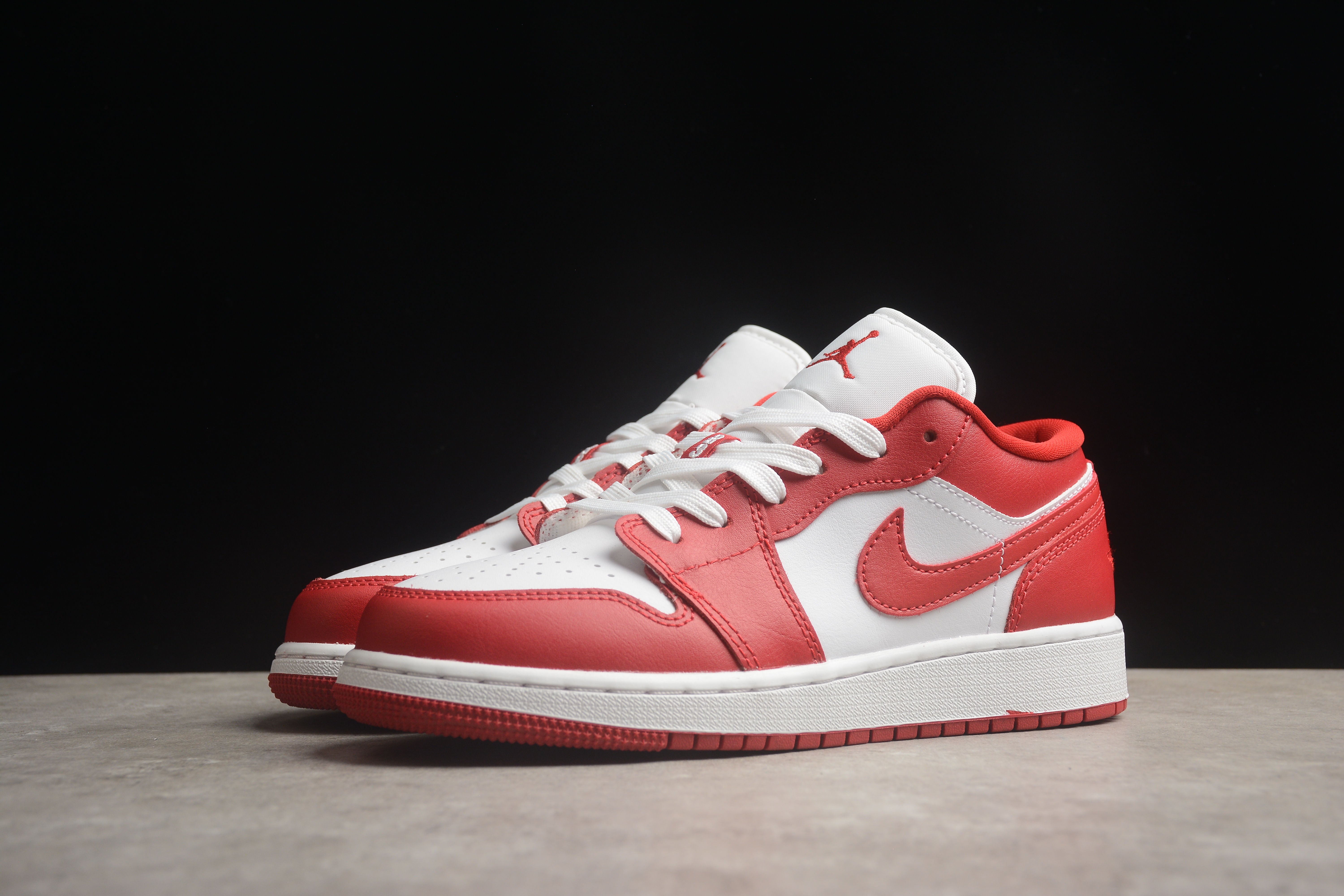 Air jordan low 1 red