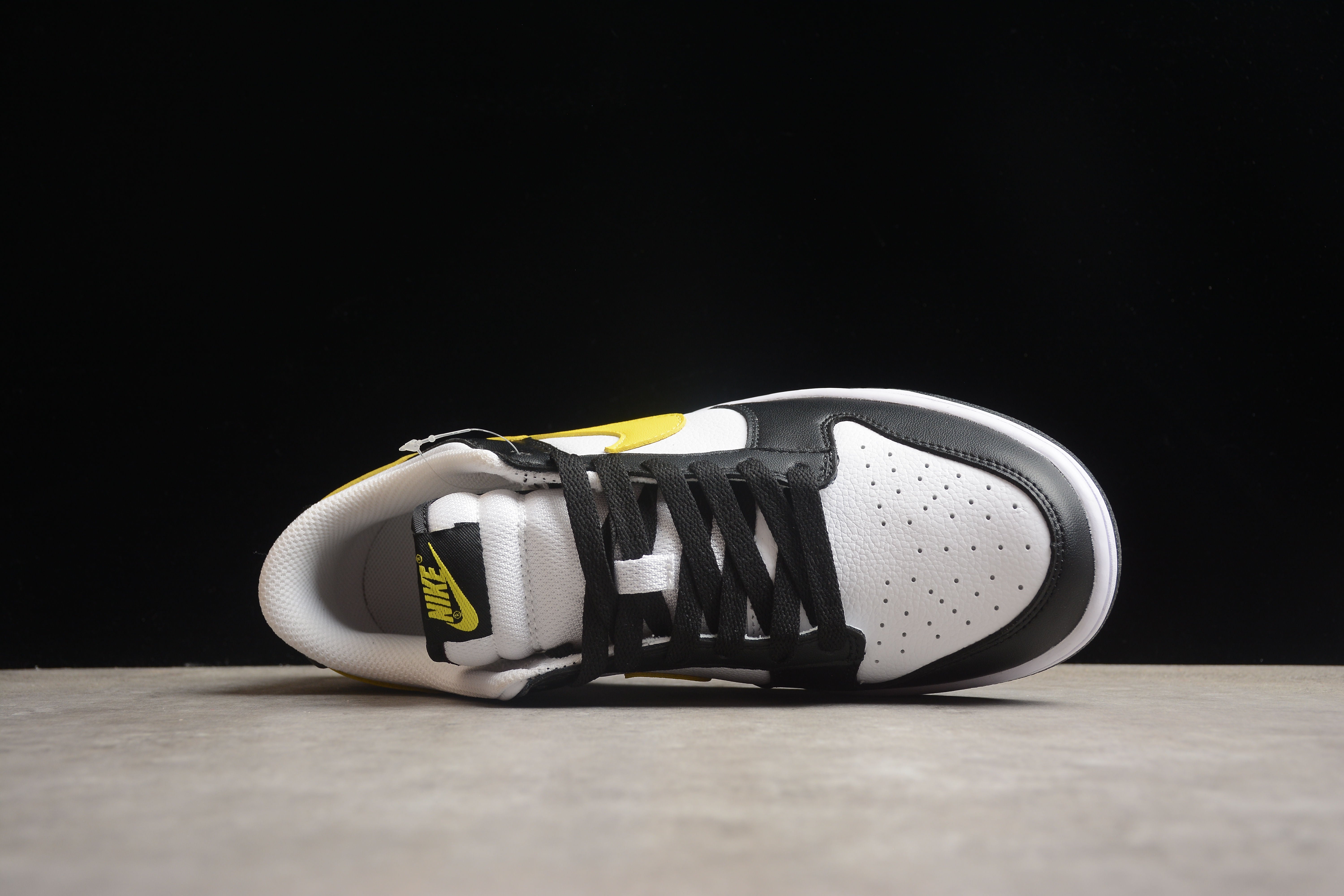 Nike SB dunk low chaussures panda jaune