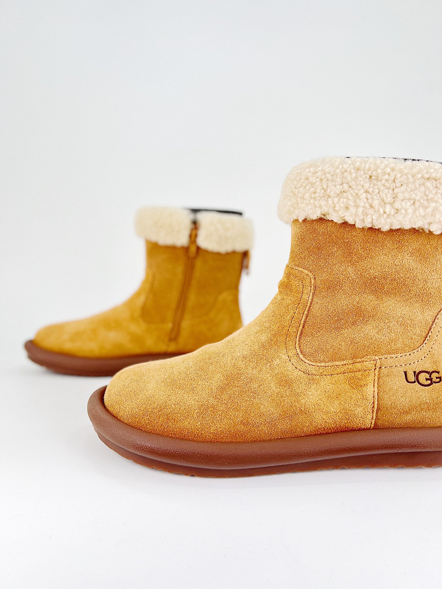 GG versatile single product curly thin-soled boots