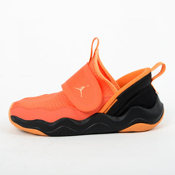 Chaussures Jordan requin orange