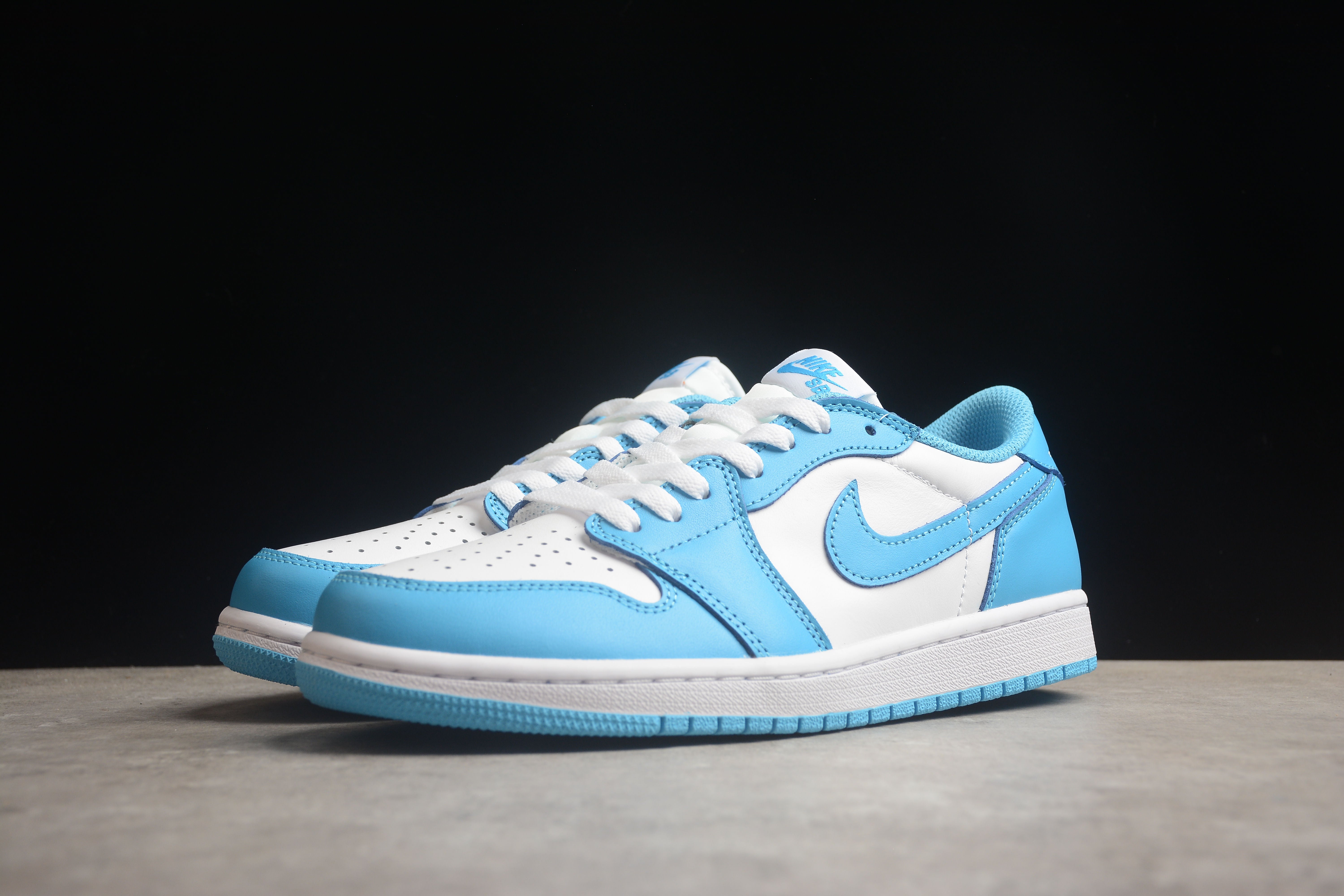Air jordan low 1 blue