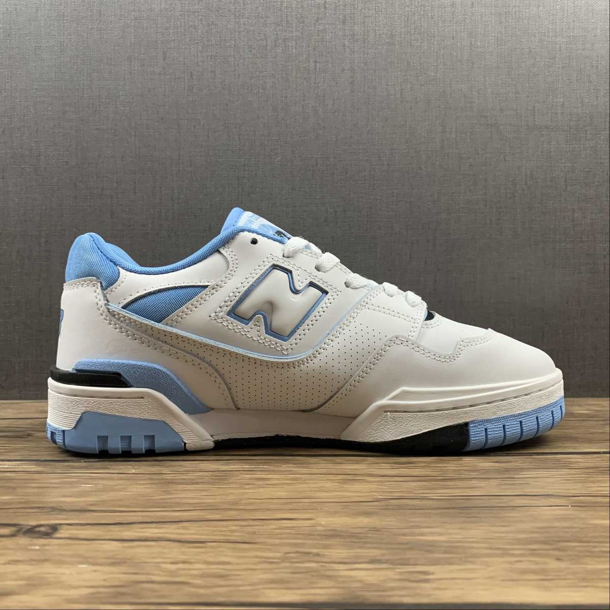 NB 550 blue shoes