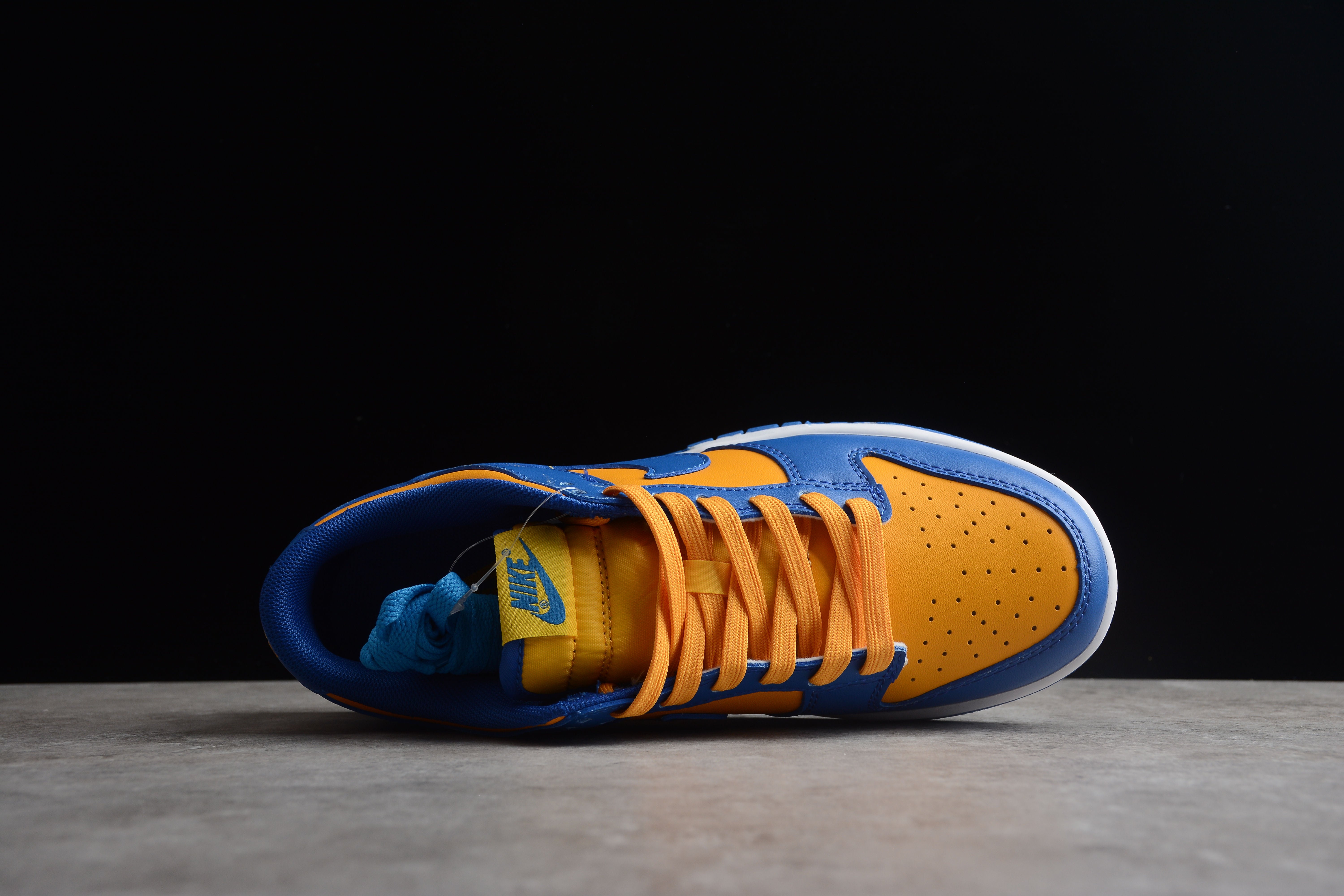 Nike SB dunk low blue/yellow shoes