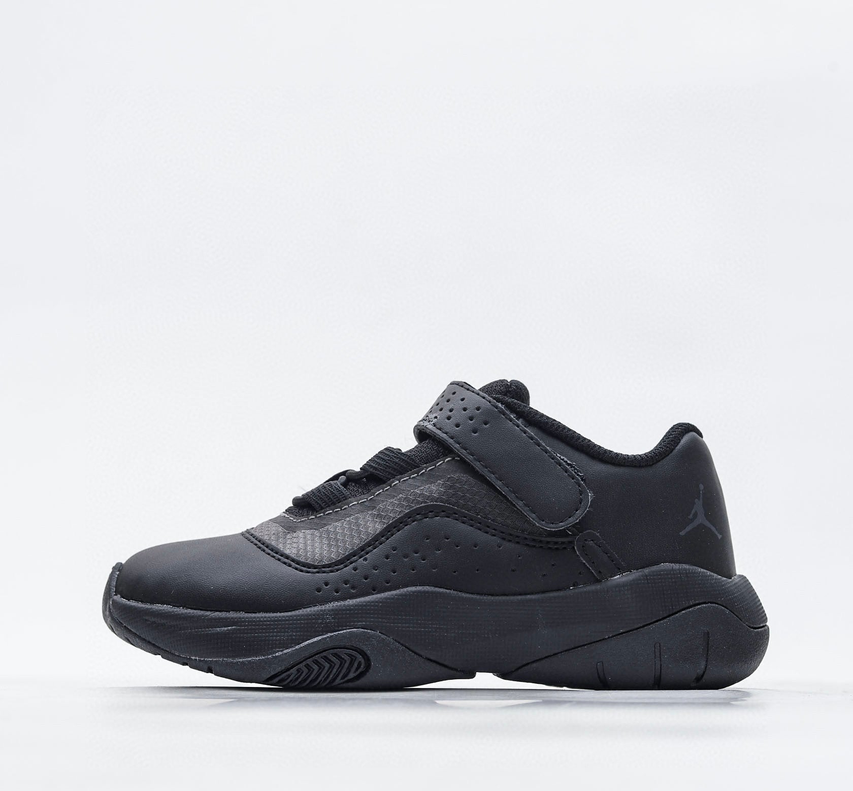 Nike air jordan retro chaussures basses noires