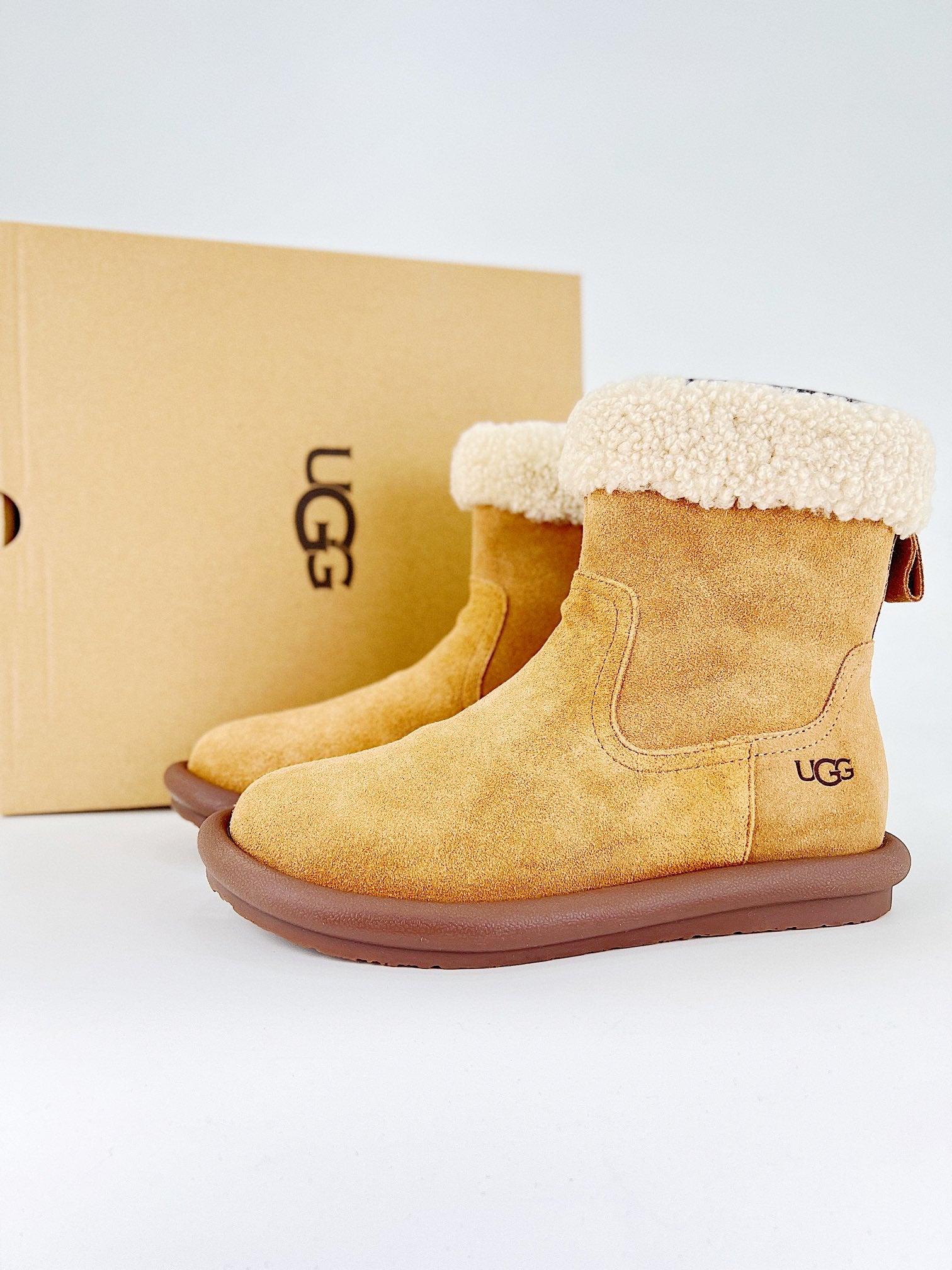 GG versatile single product curly thin-soled boots