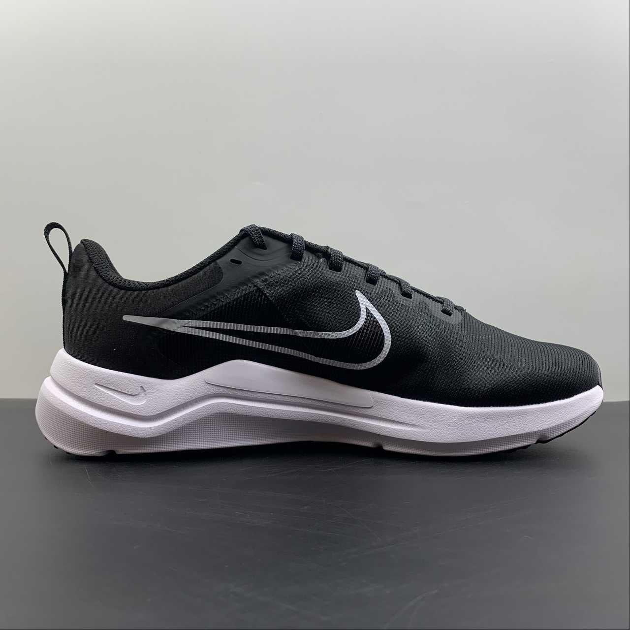 Nike downshifter black shoes