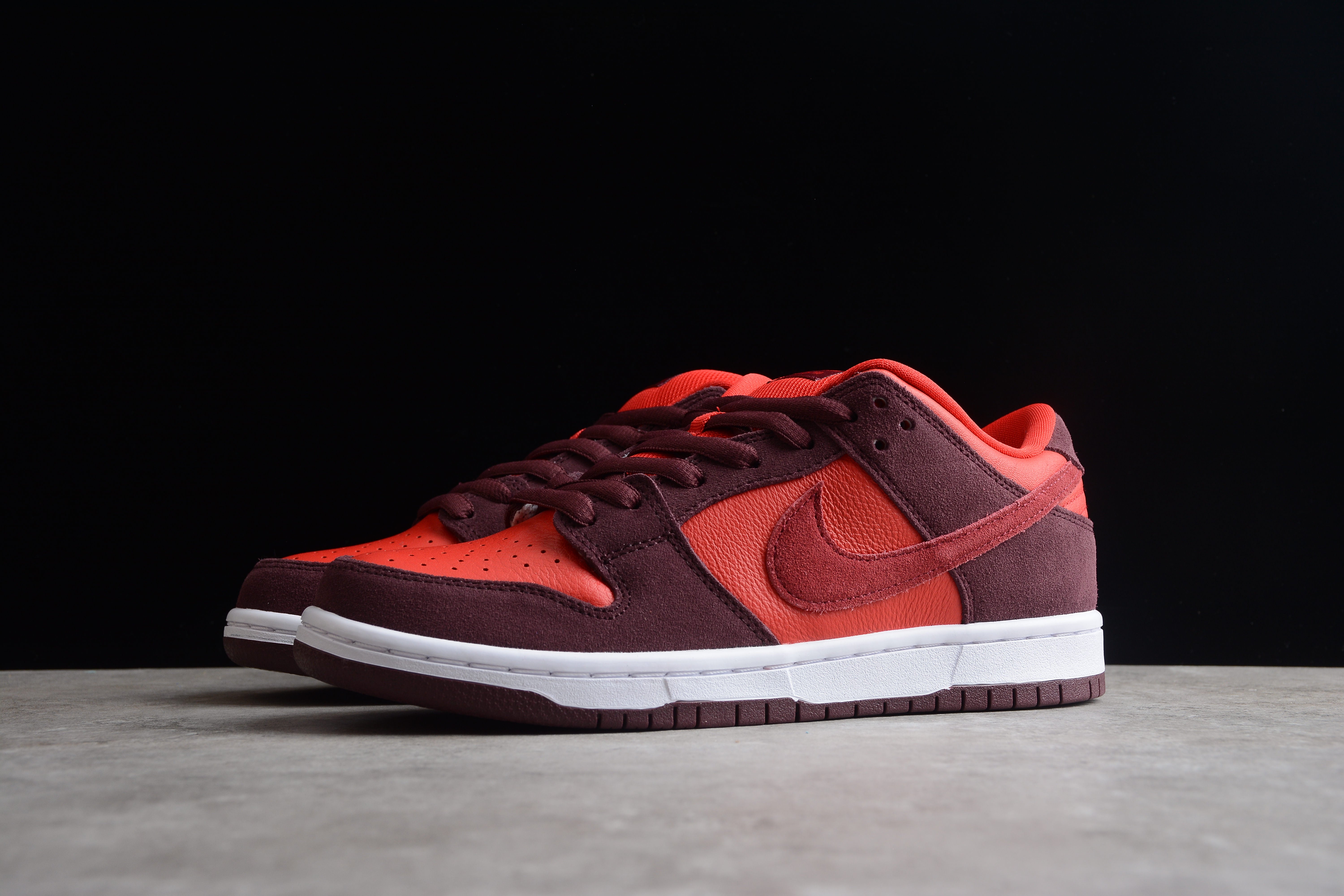 Nike SB dunk low cherry shoes