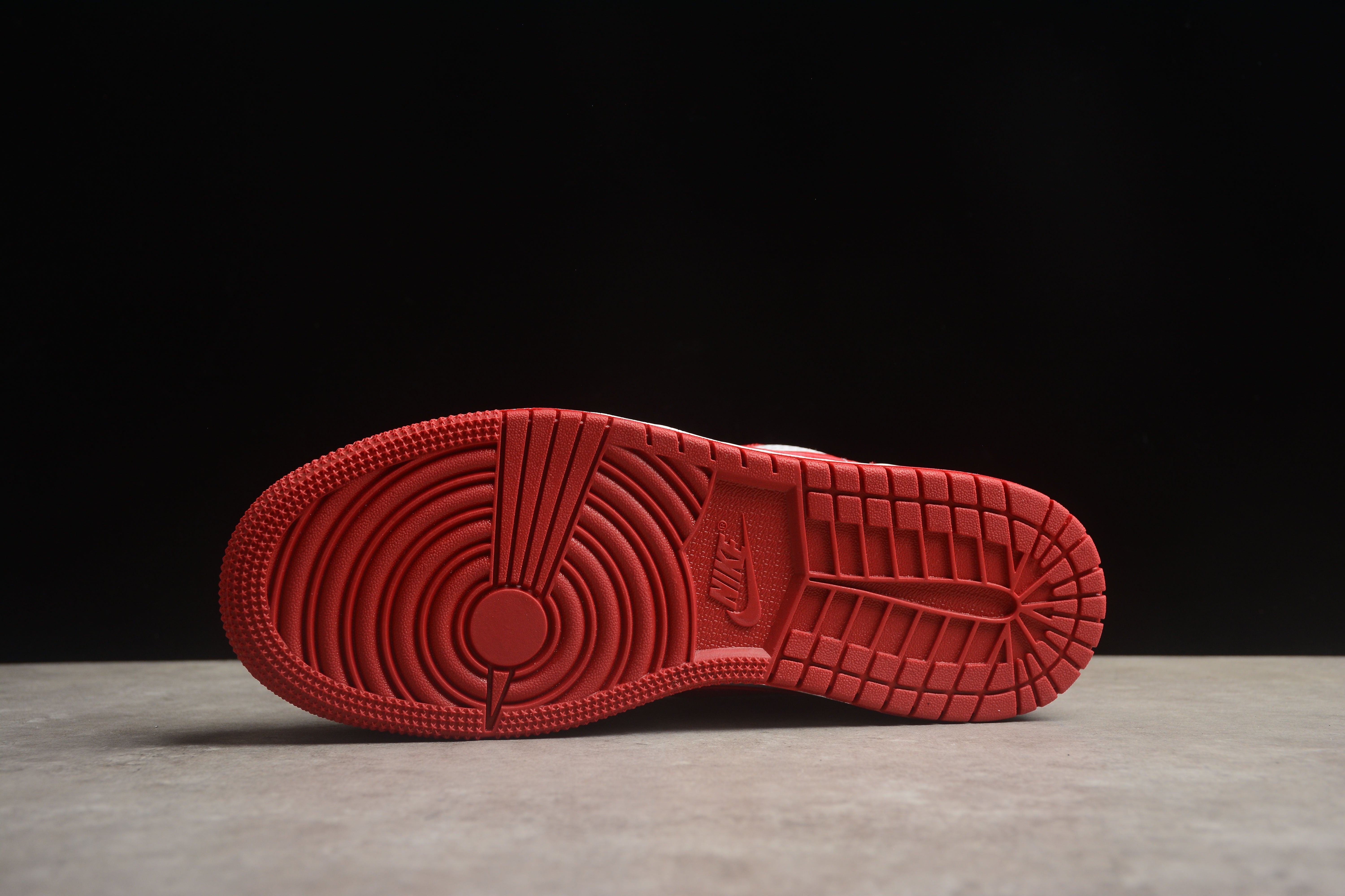 Air jordan low 1 red