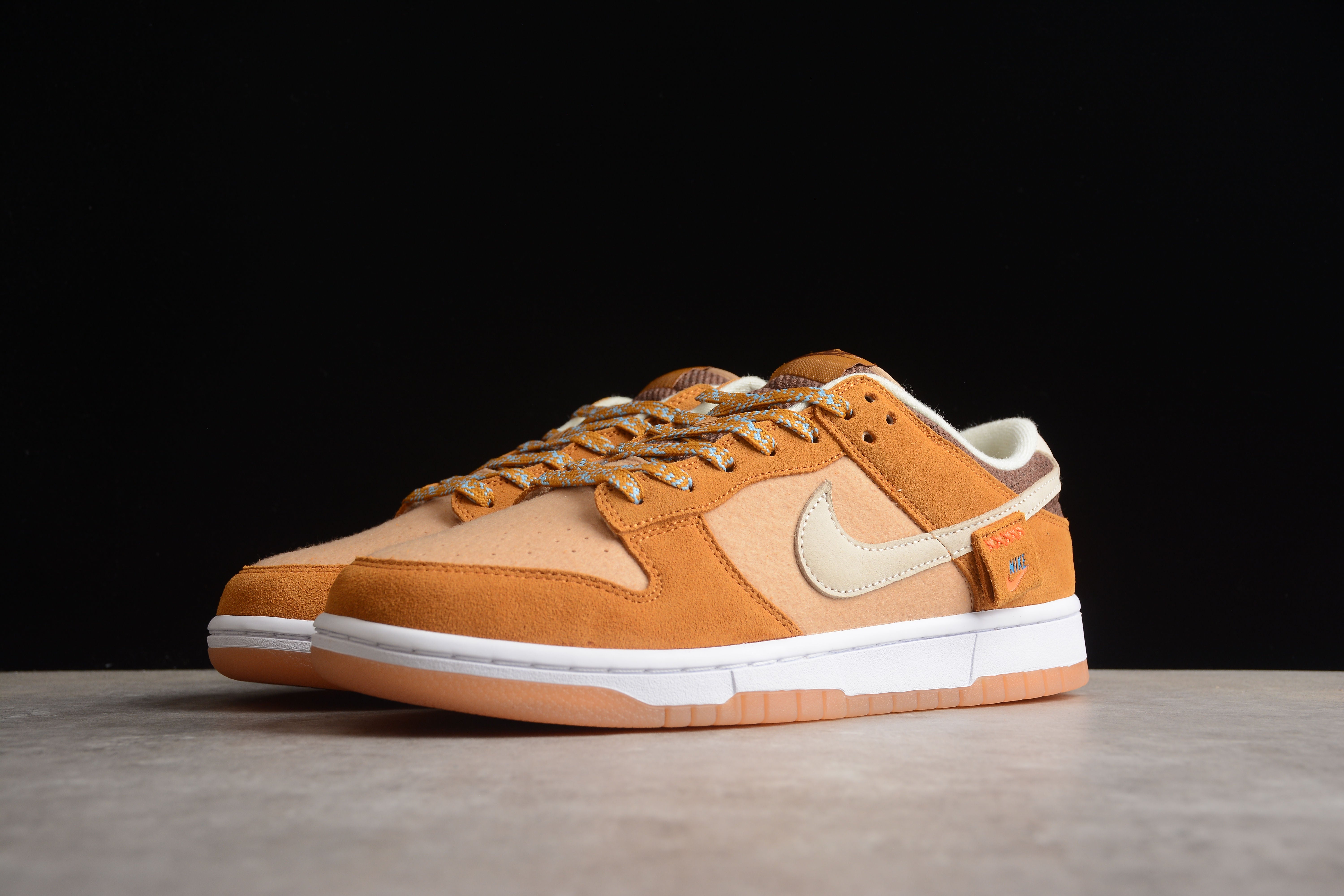 Nike SB dunk low camel shoes