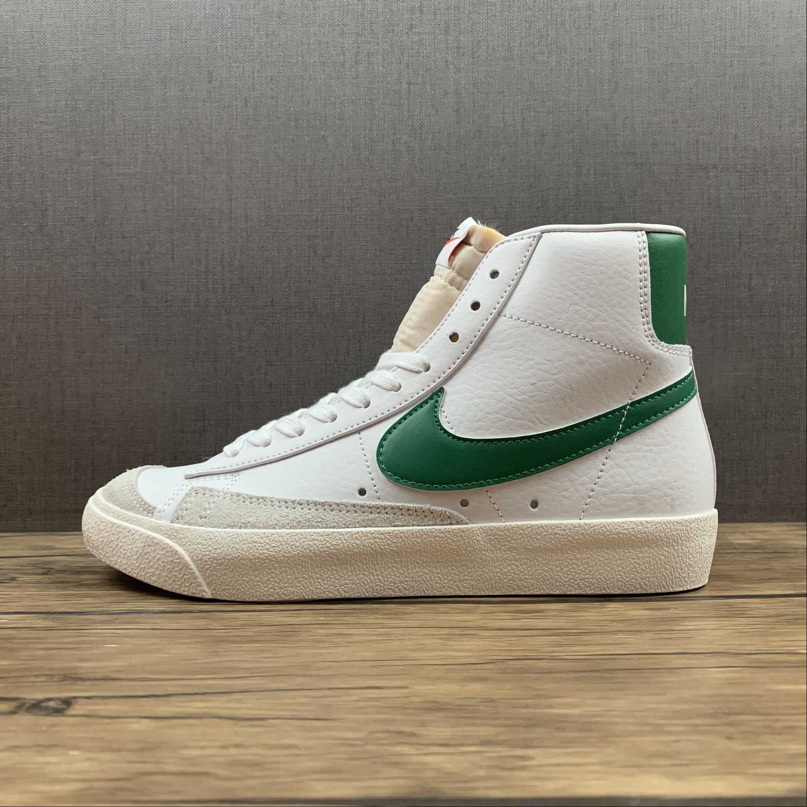 Nike blazer high green