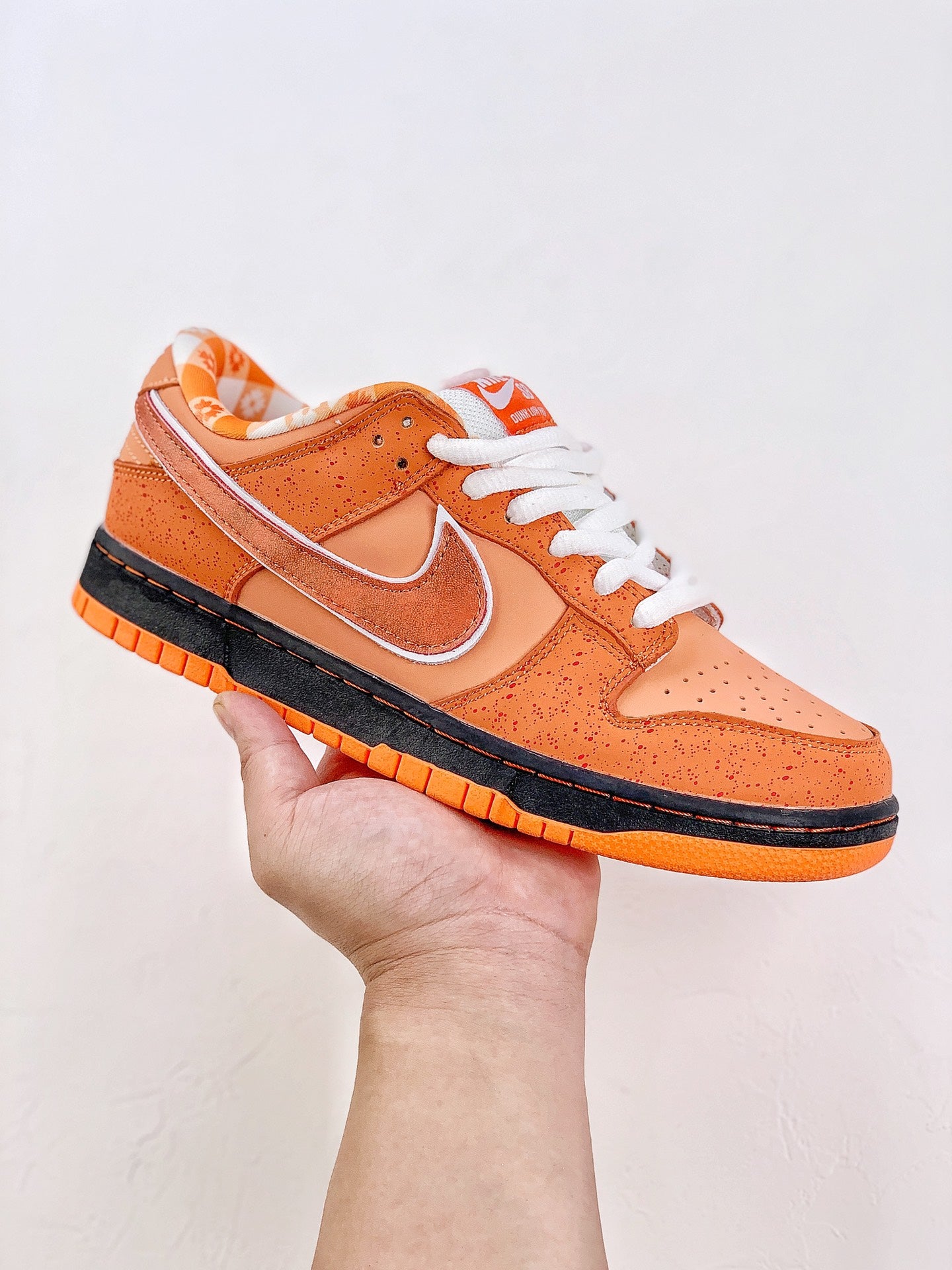 Nike SB Dunk Low "Orange "