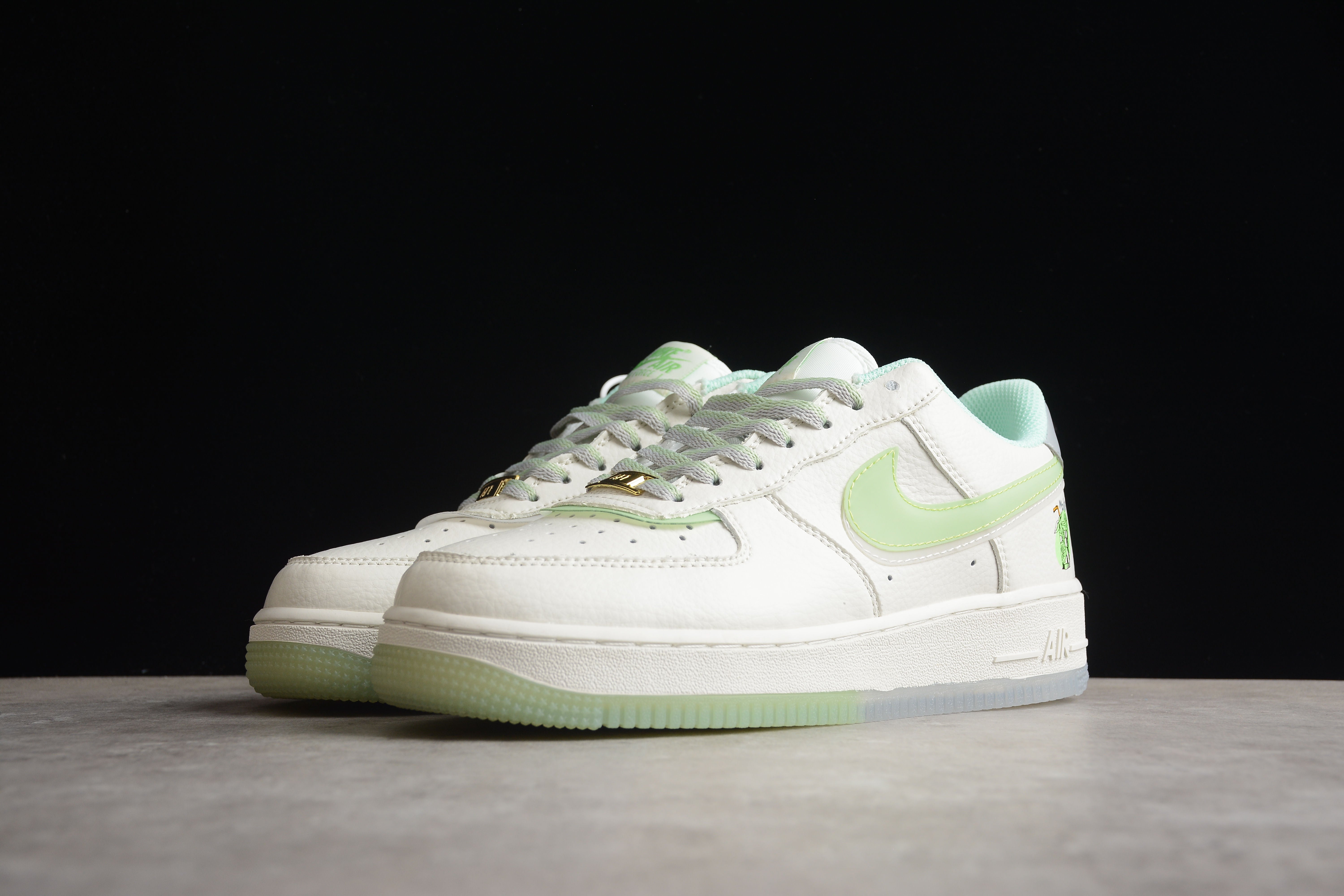 Nike airforce A1 green shoes