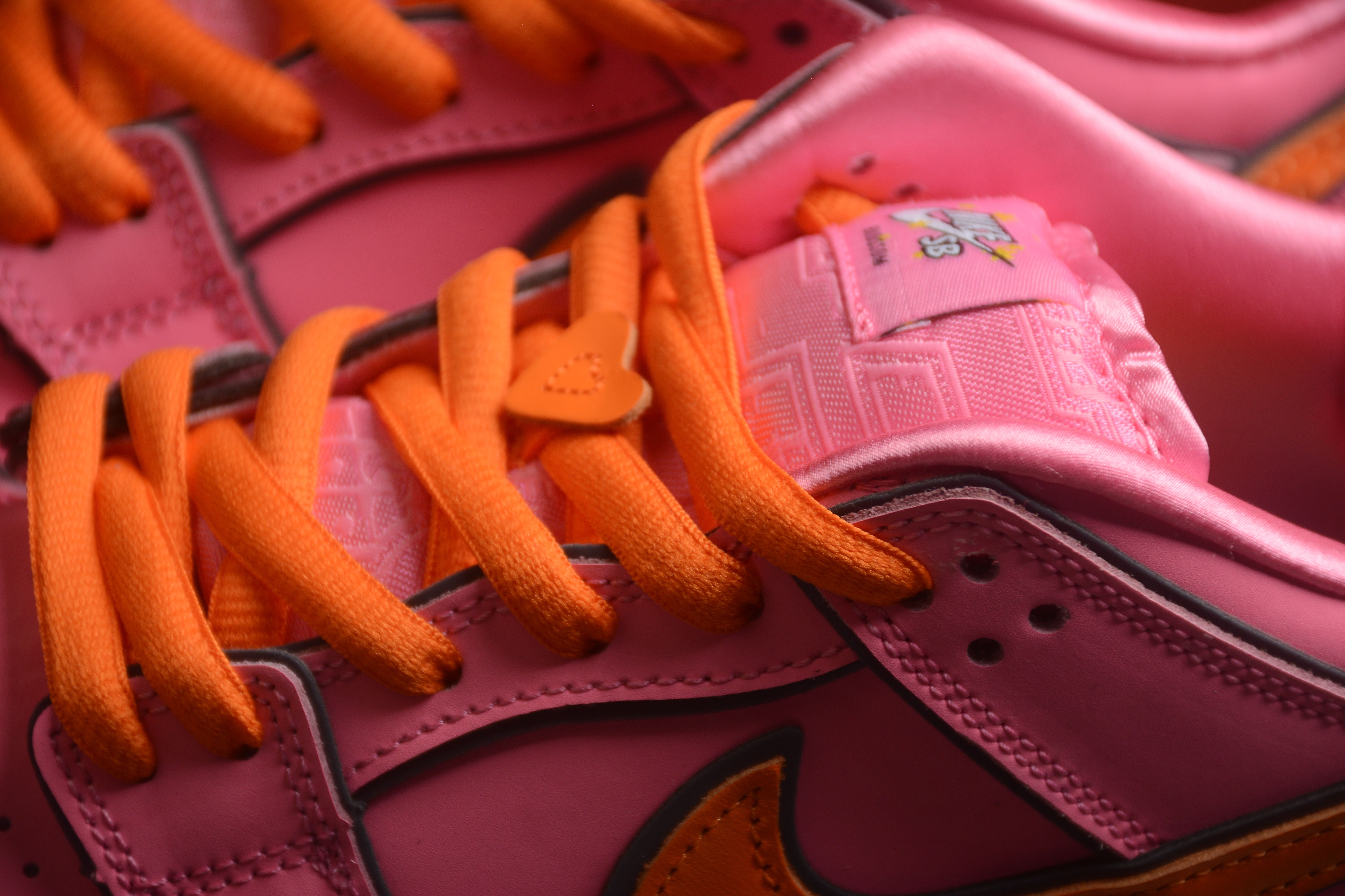 Nike SB dunk low the powerpuff girls pink shoes