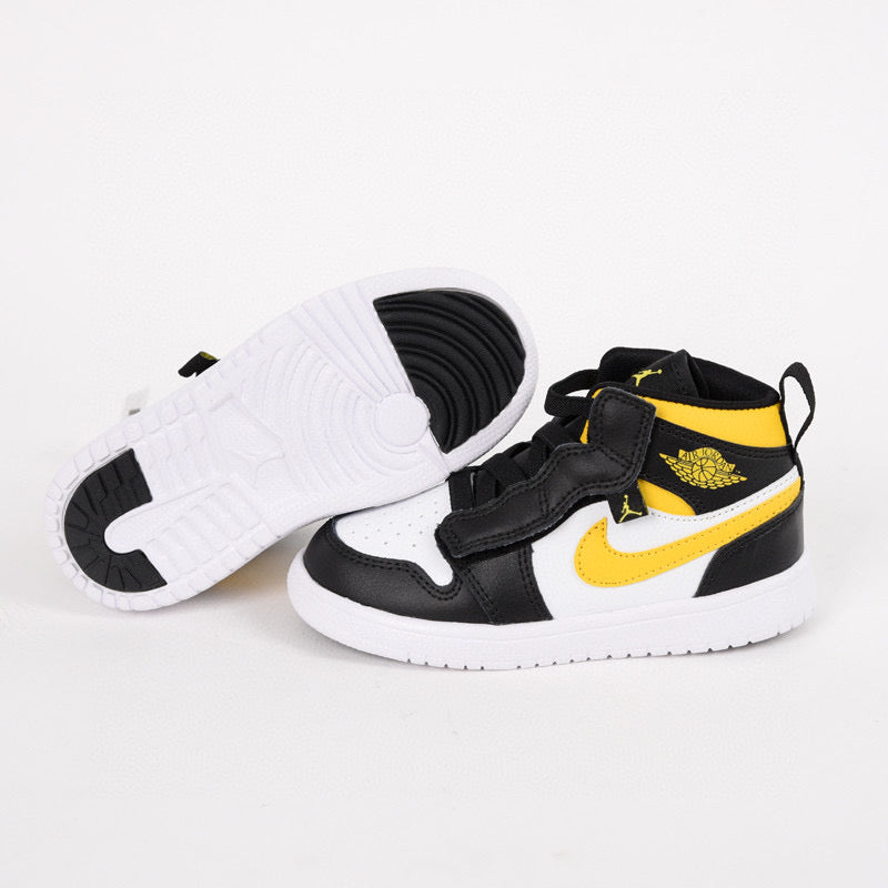 Nike jordan bee shoes